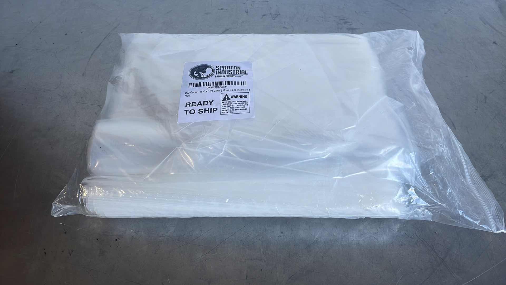 Photo 2 of 13" X 18" 2 MIL CLEAR RECLOSABLE ZIP PLASTIC POLY BAGS (200)