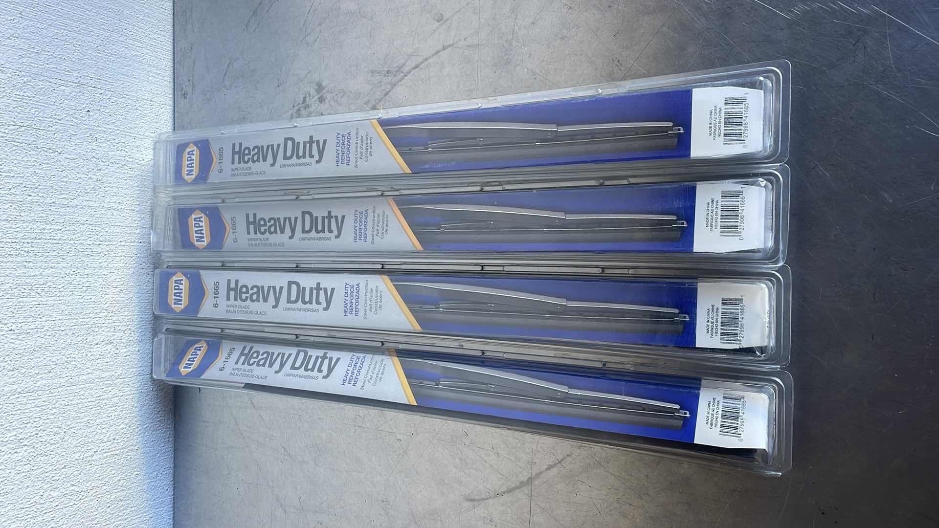 Photo 1 of NAPA 6-1665 HEAVYDUTY WIPER BLADES 16” (4)