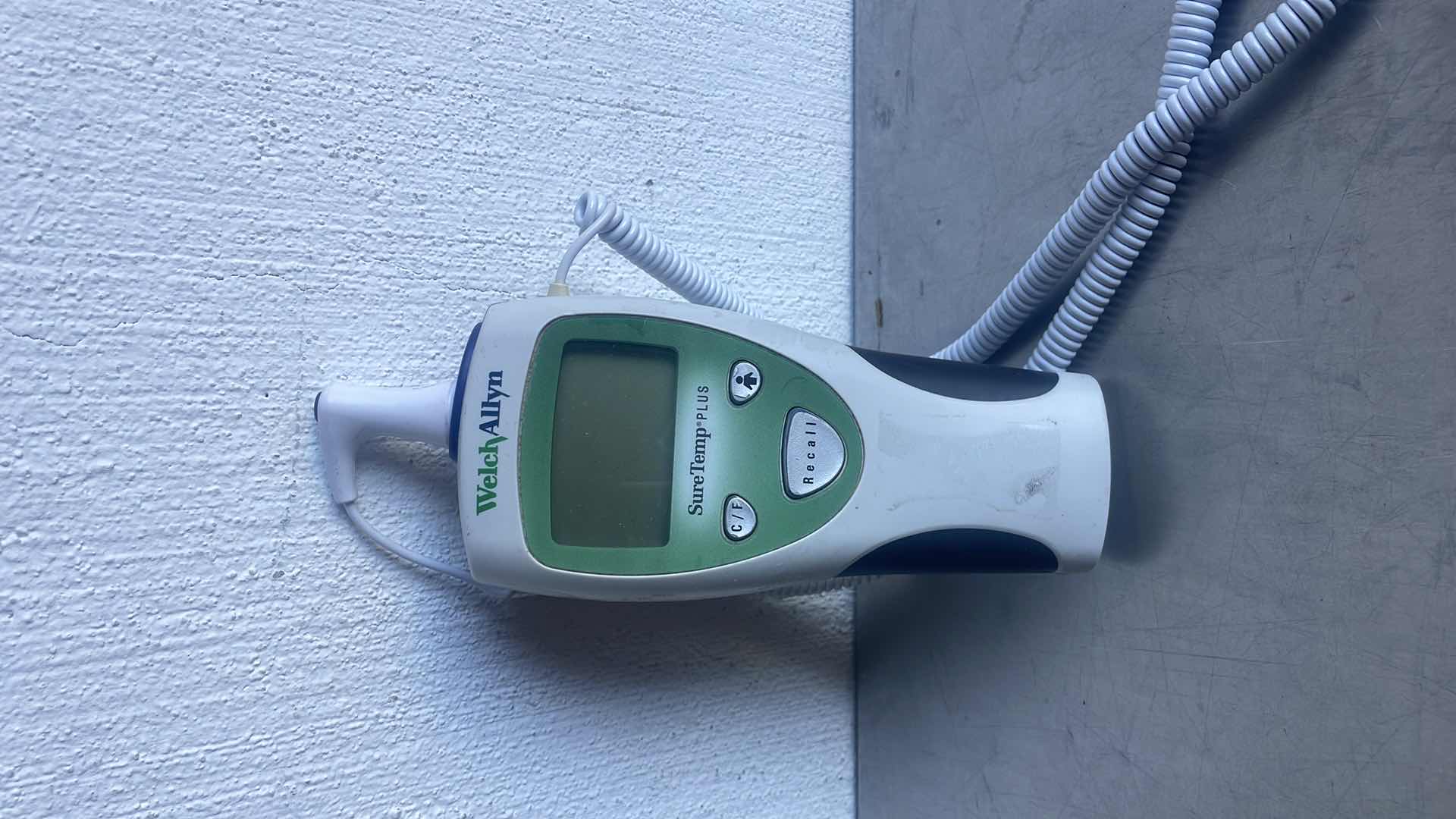 Photo 1 of WELCH ALLYN SURE TEMP PLUS THERMOMETER UNTESTED