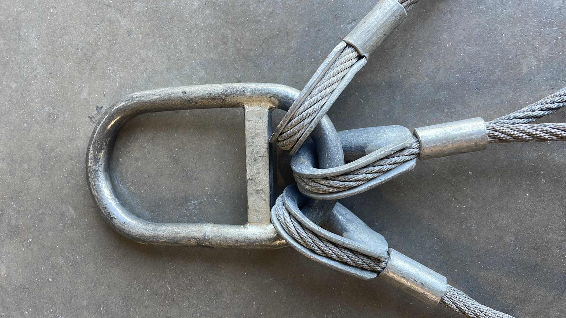 Photo 3 of 6-LEG SNAP HOOK 3/8" WIRE
ROPE RIGGING SLING WIRE ROPE ABOUT 21”