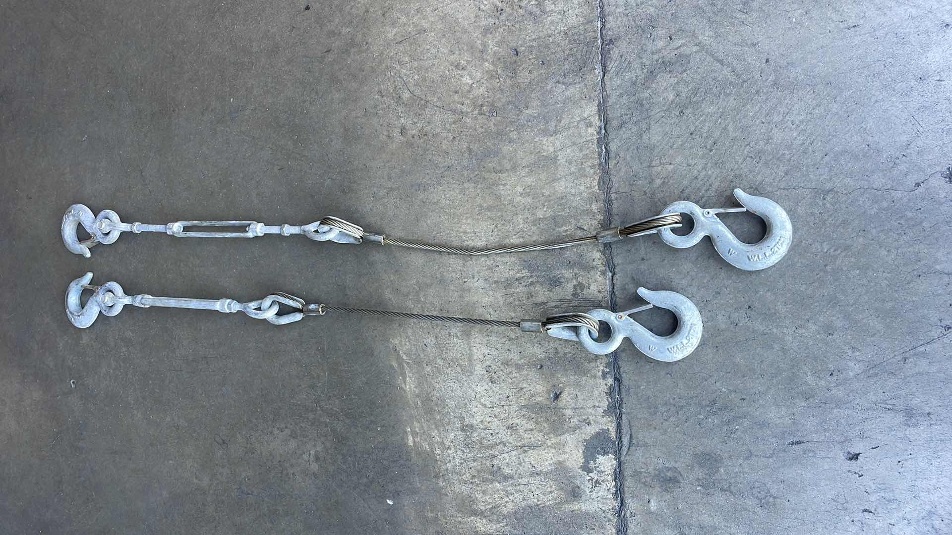 Photo 2 of SINGLE LEG WIRE ROPE ASSEMBLY WITH HOOKS 2 TON WLL (2)