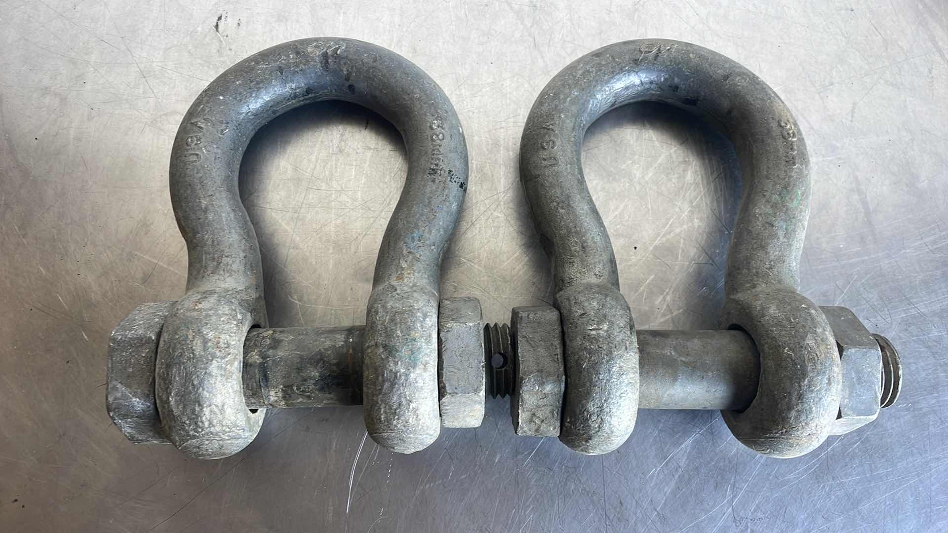 Photo 1 of CM 30 TON WLL 1-1/2” USA BOLT TYPE SHACKLES
