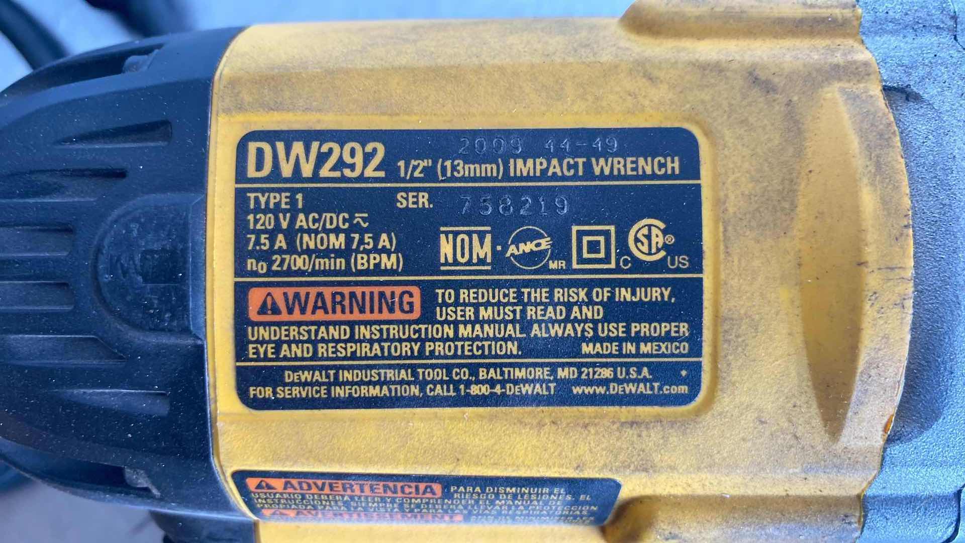 Photo 3 of CORDED DEWALT 1/2" (13mm) IMPACT WRENCH DW292