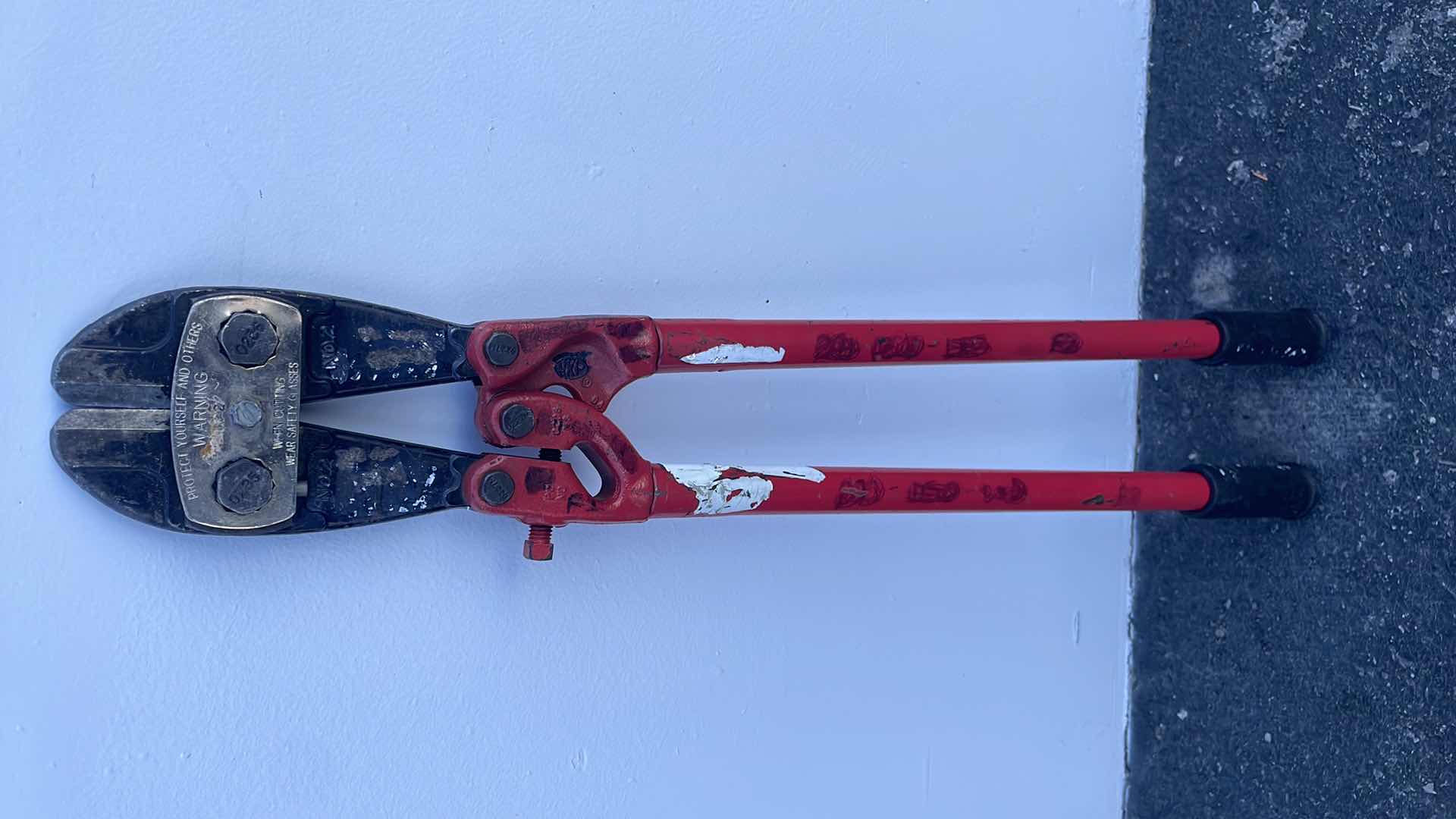 Photo 3 of HKP 30” BOLT CUTTERS 0205MS