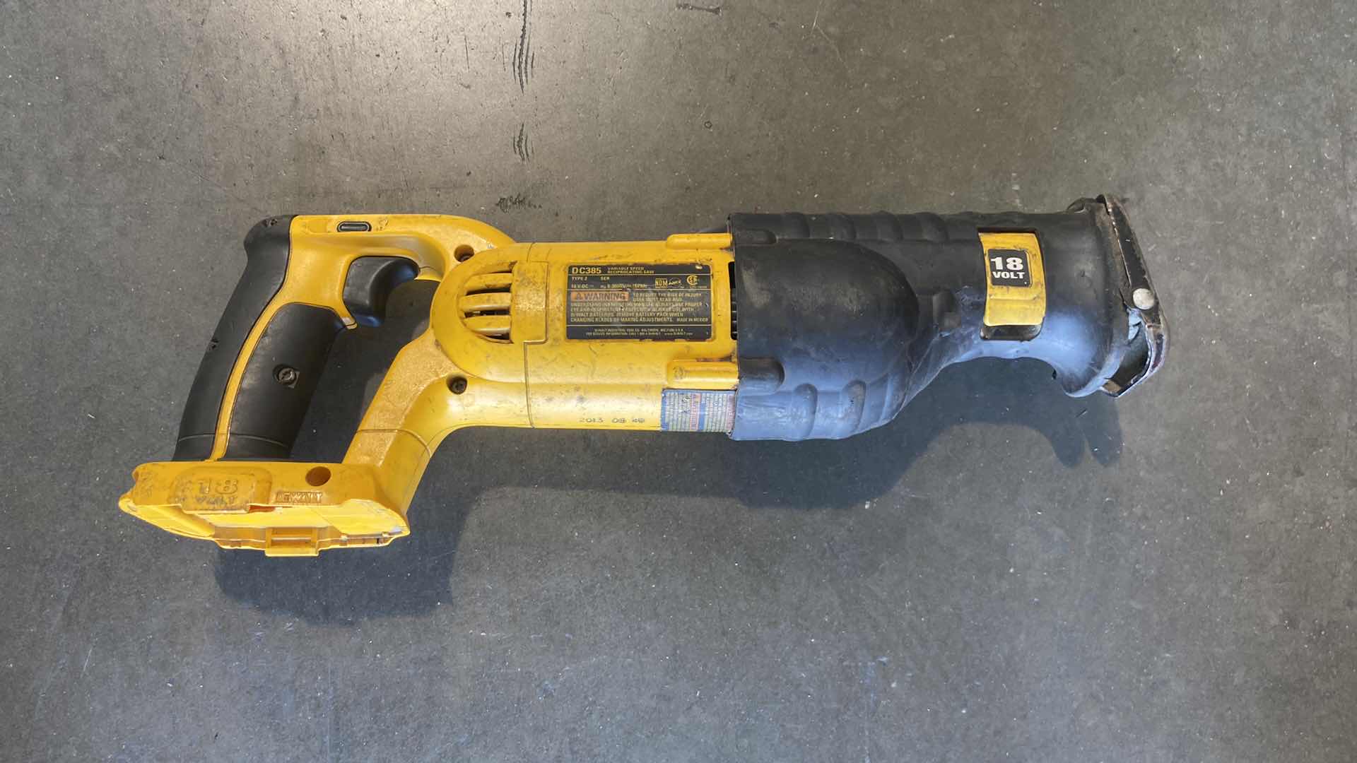 Photo 7 of DEWALT CORDLESS DRILL 18V DCD950
DEWALT CORDLESS RECIPROCATING SAW 18V DC385
TESTED WORKING