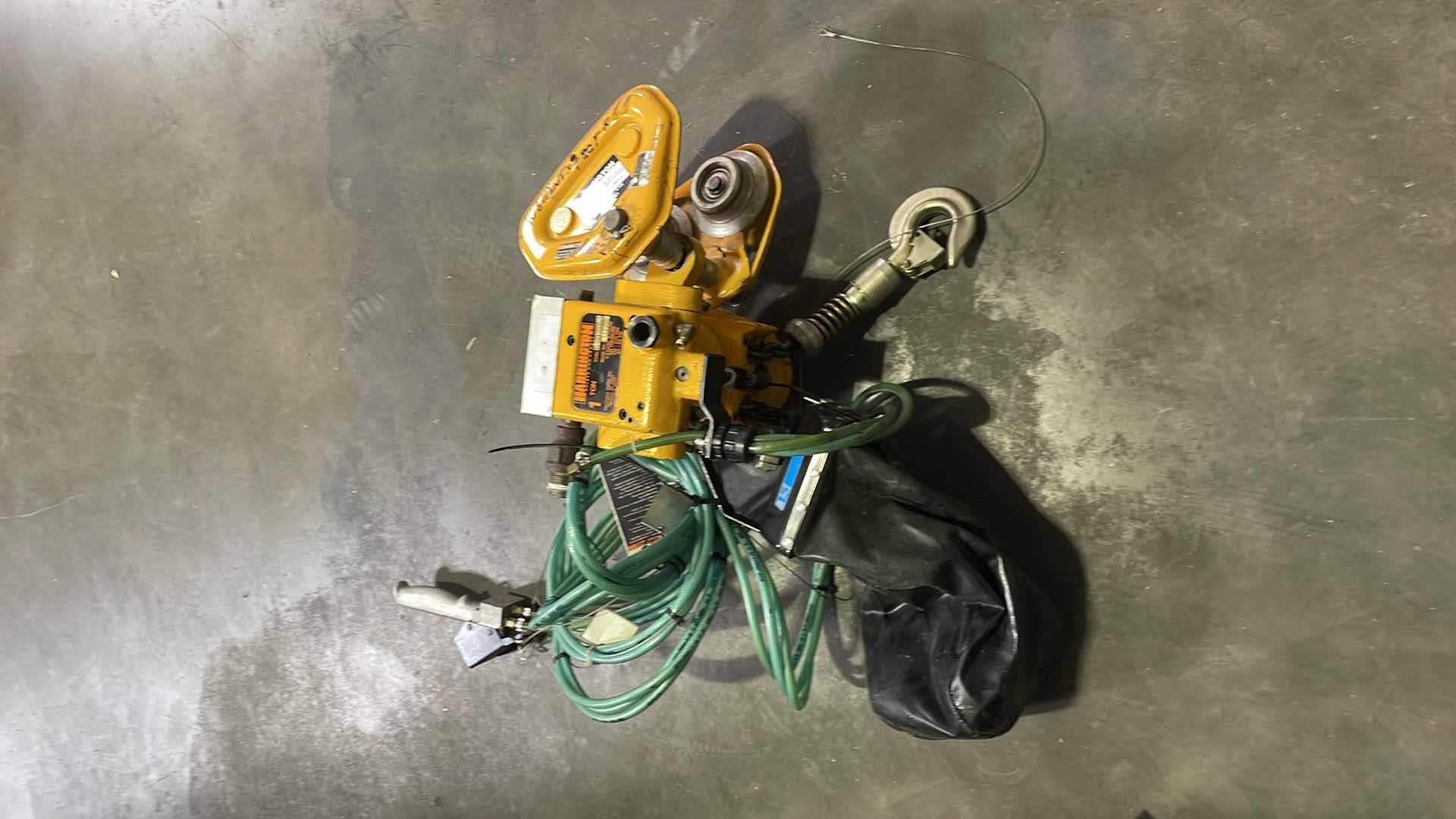 Photo 1 of HARRINGTON TCR-1000P2 1 TON 2000 LB PNEUMATIC AIR CHAIN HOIST 10' LIFT 90PSI WITH HARRINGTON PT010 1 TON MODEL TF2-767