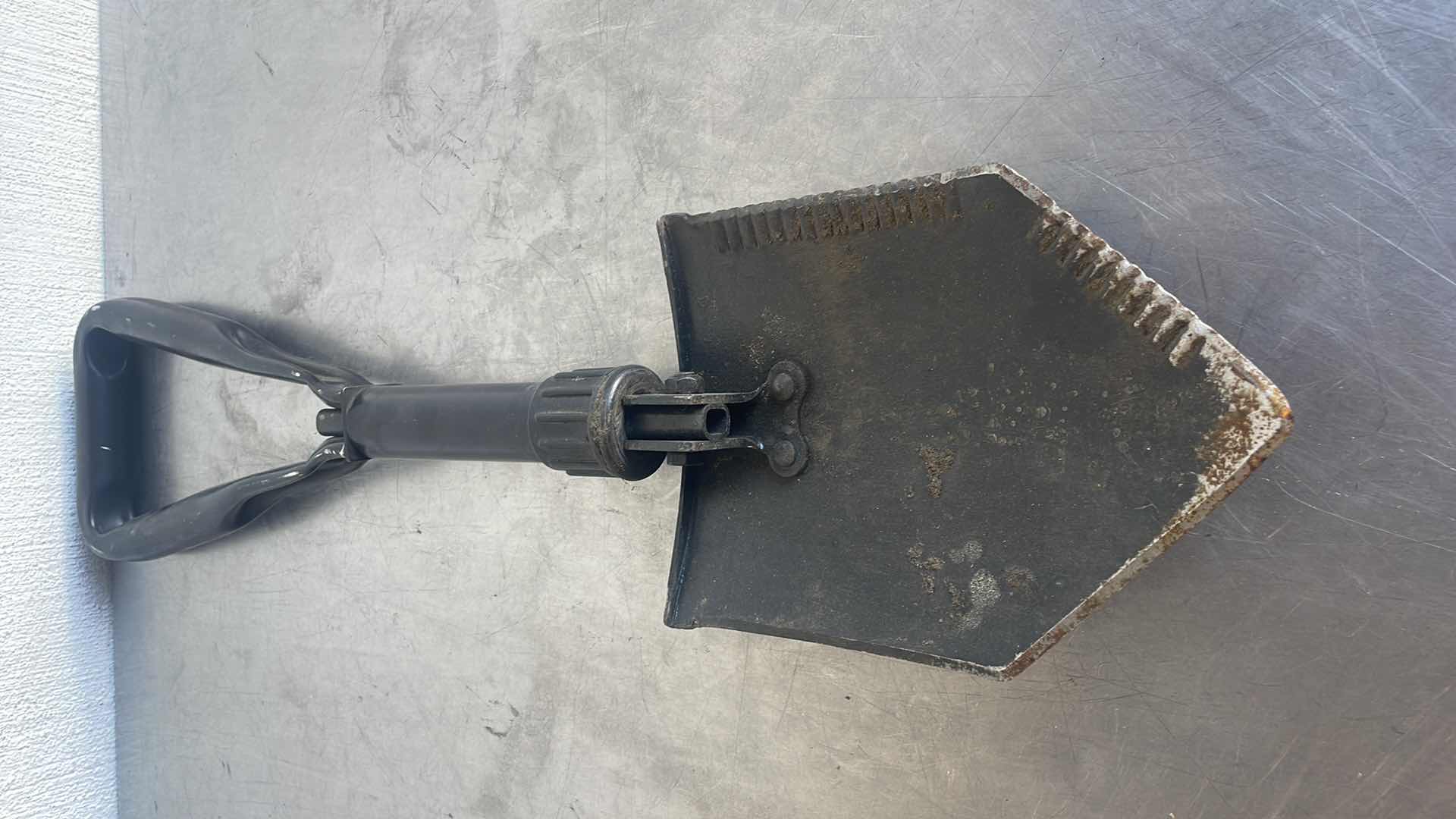 Photo 1 of AMES ENTRENCHING TOOL