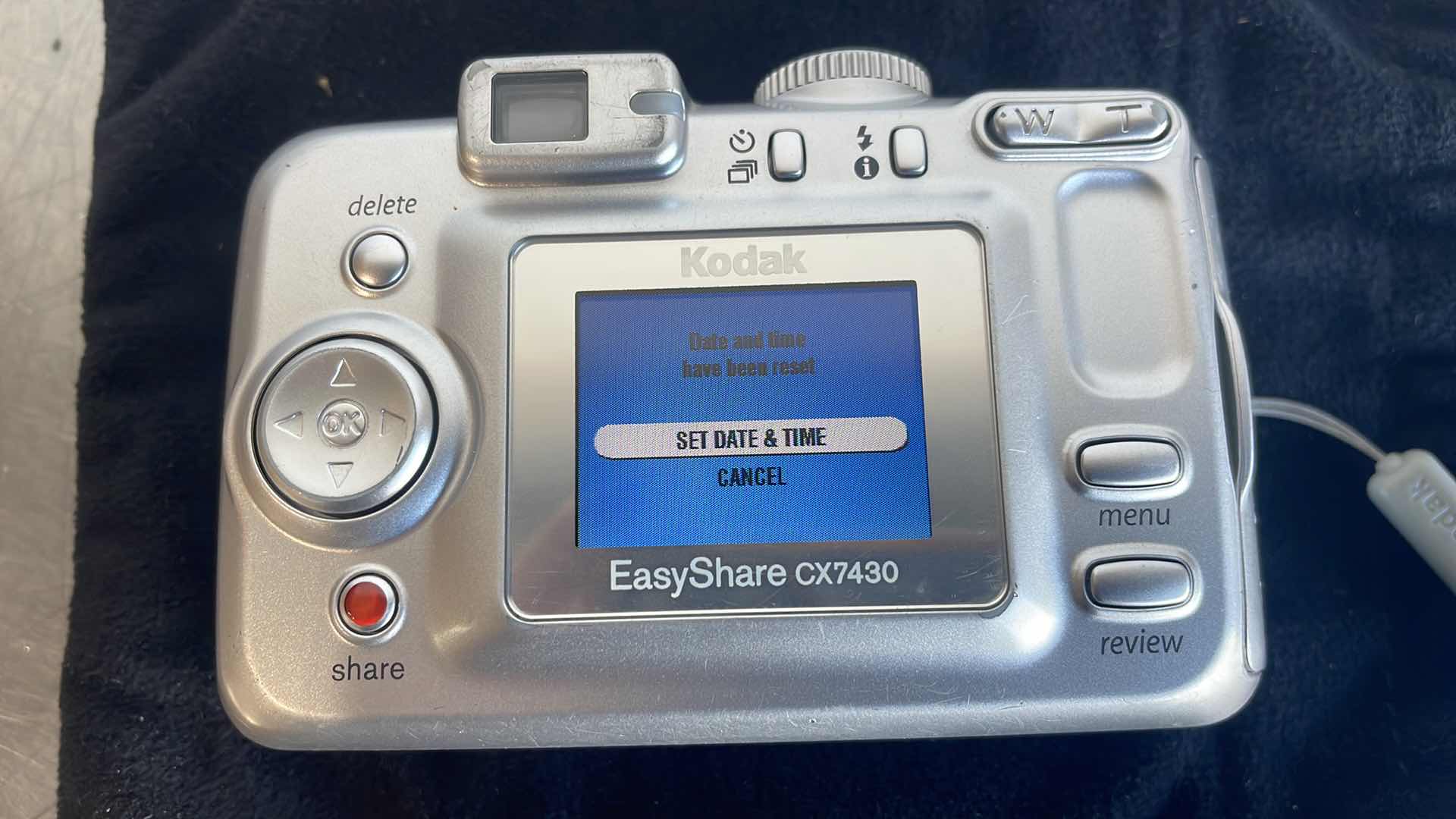 Photo 5 of KODAK EASY SHARE CX7430 UNTESTED BUT POWERS ON