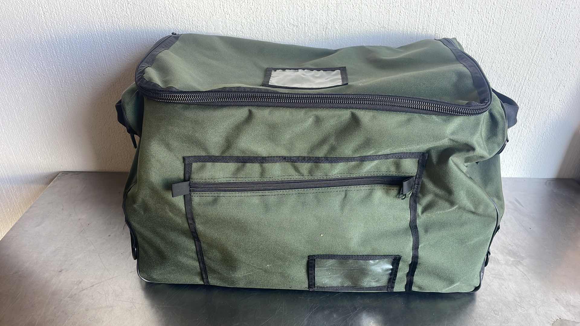 Photo 5 of IRON DUCK DUFFLE BAG 24” x 14” H14”