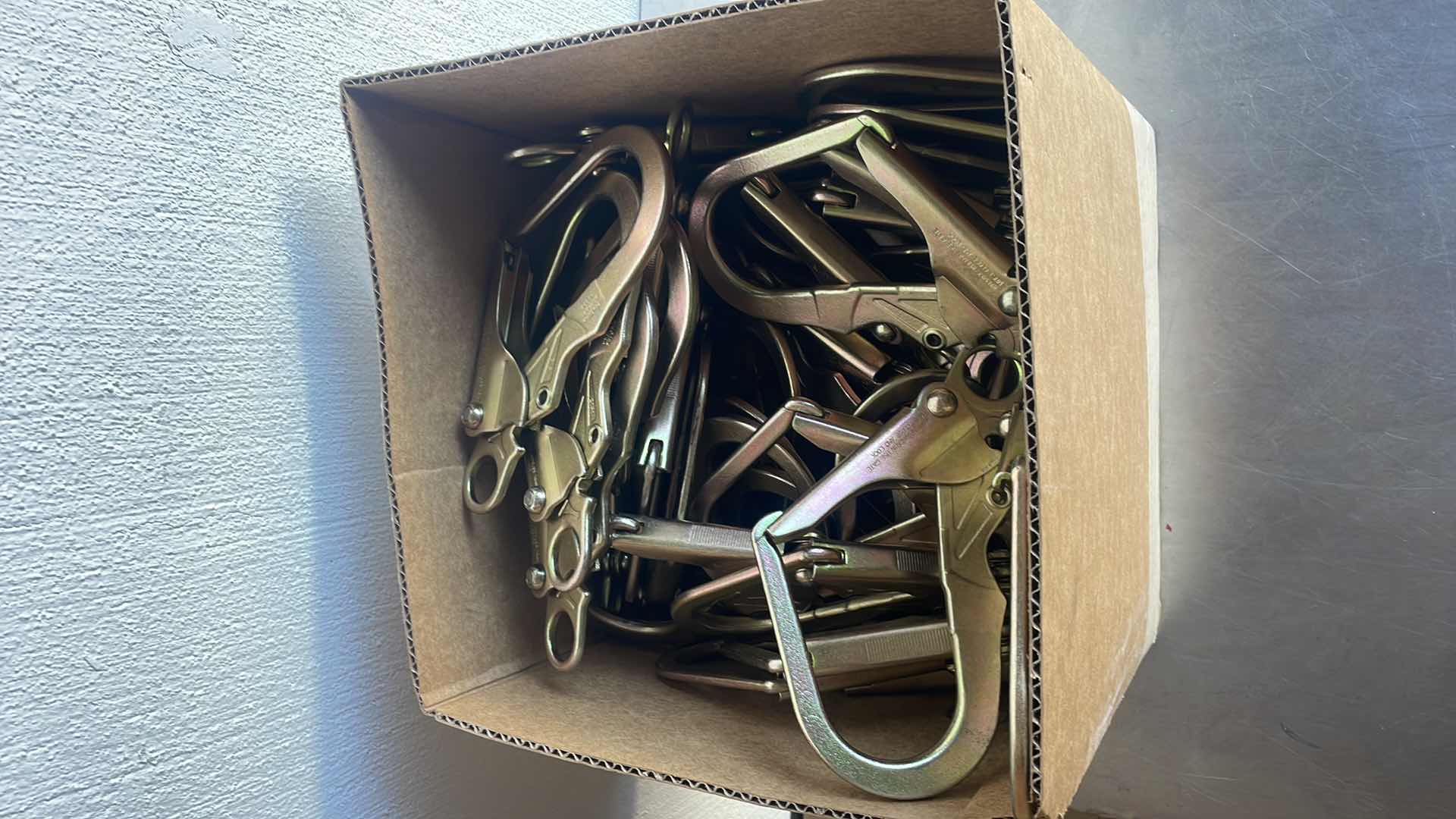 Photo 1 of BOX FULL OF PROCLIMB 342-USR-BRH-C09B FORGED STEEL REBAR HOOK FIXED EYE YELLOW ZINC FINISH MISSING SAFETY LOCKING MECHANISM