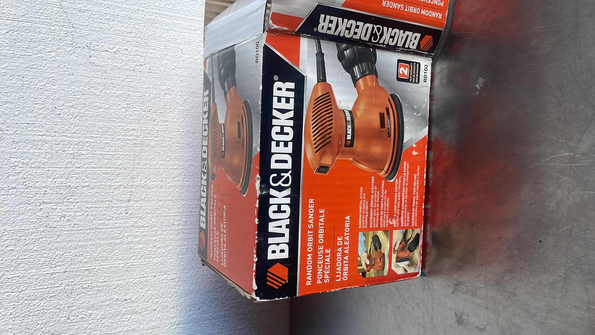 Photo 1 of BLACK AND DECKER ORBITAL SANDER