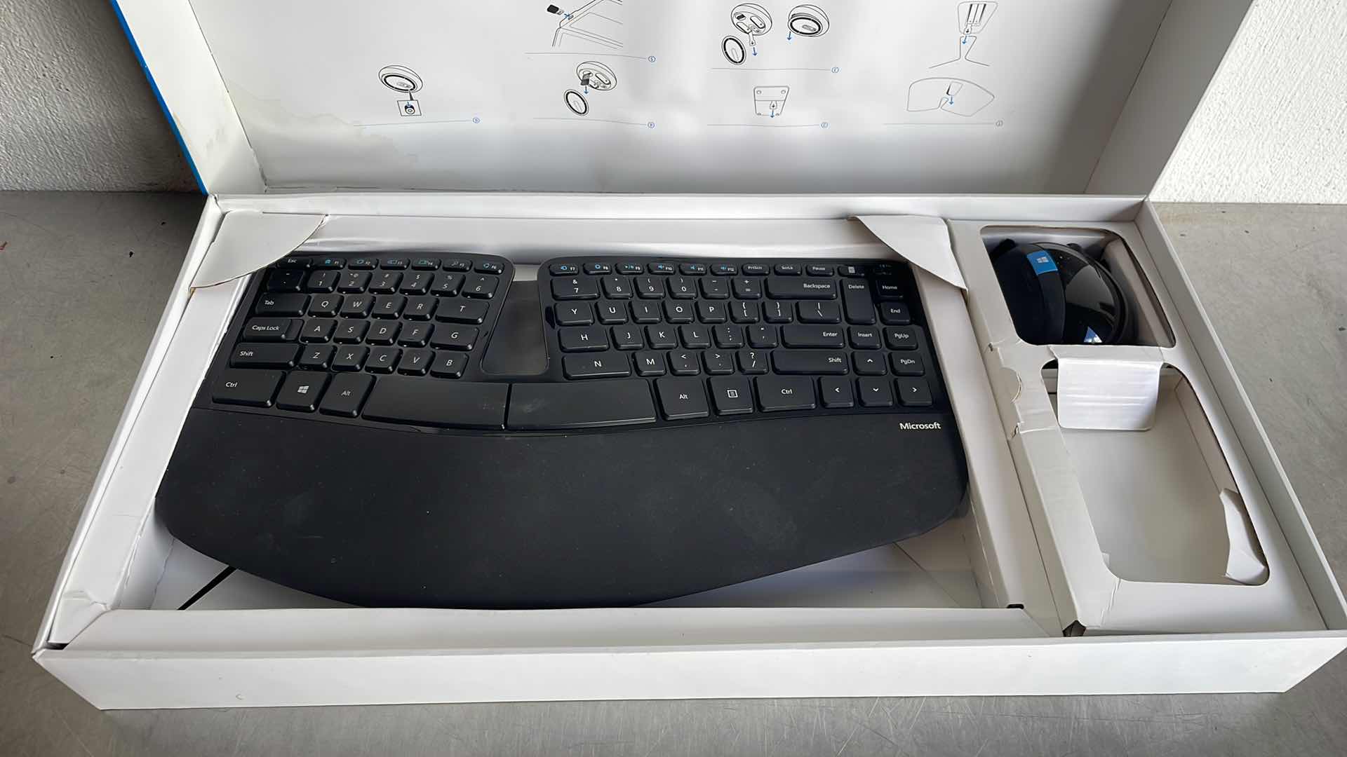 Photo 2 of MICROSOFT SCULPT ERGONOMIC DESKTOP KEYBOARD NUMBER BOARD AND MOUSE