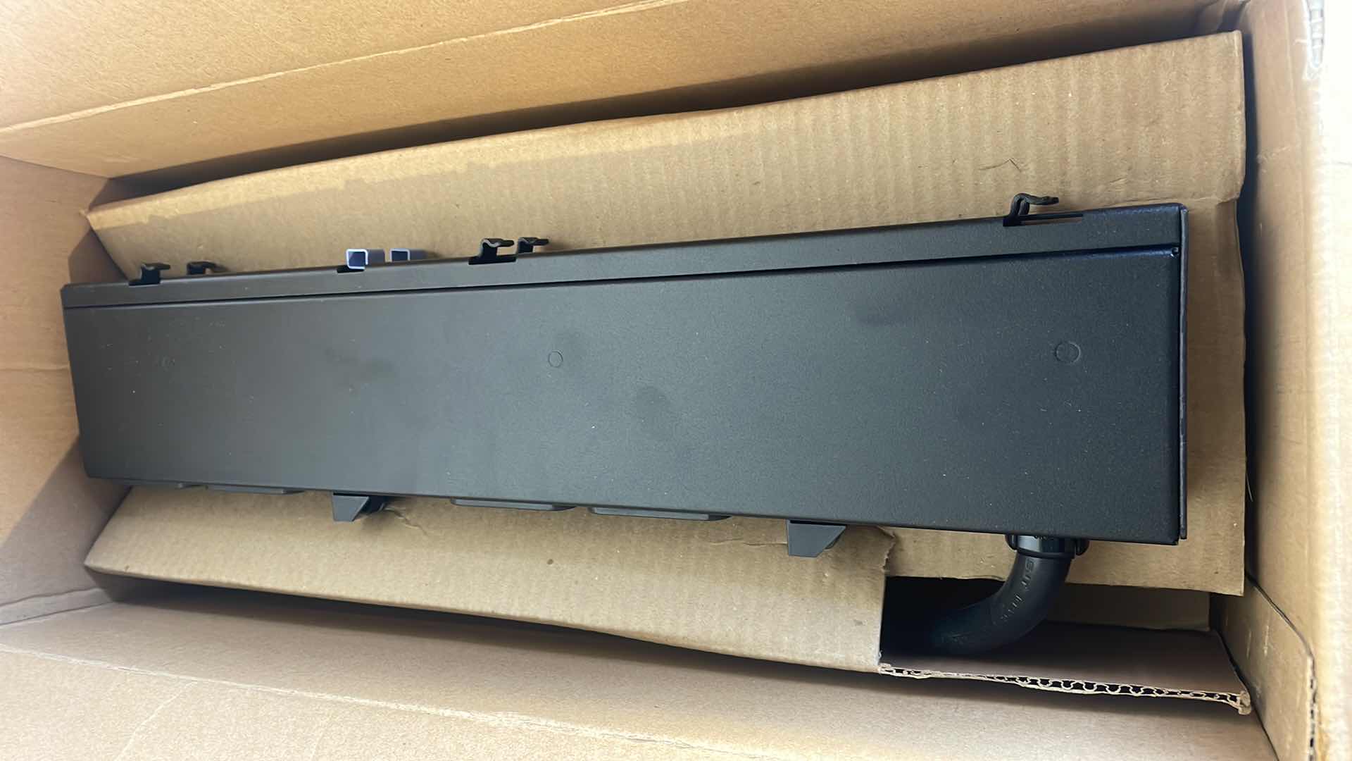 Photo 1 of DELL RAPID POWER POWER DISTRIBUTION UNIT PDU 200/240 VOLT AP6031