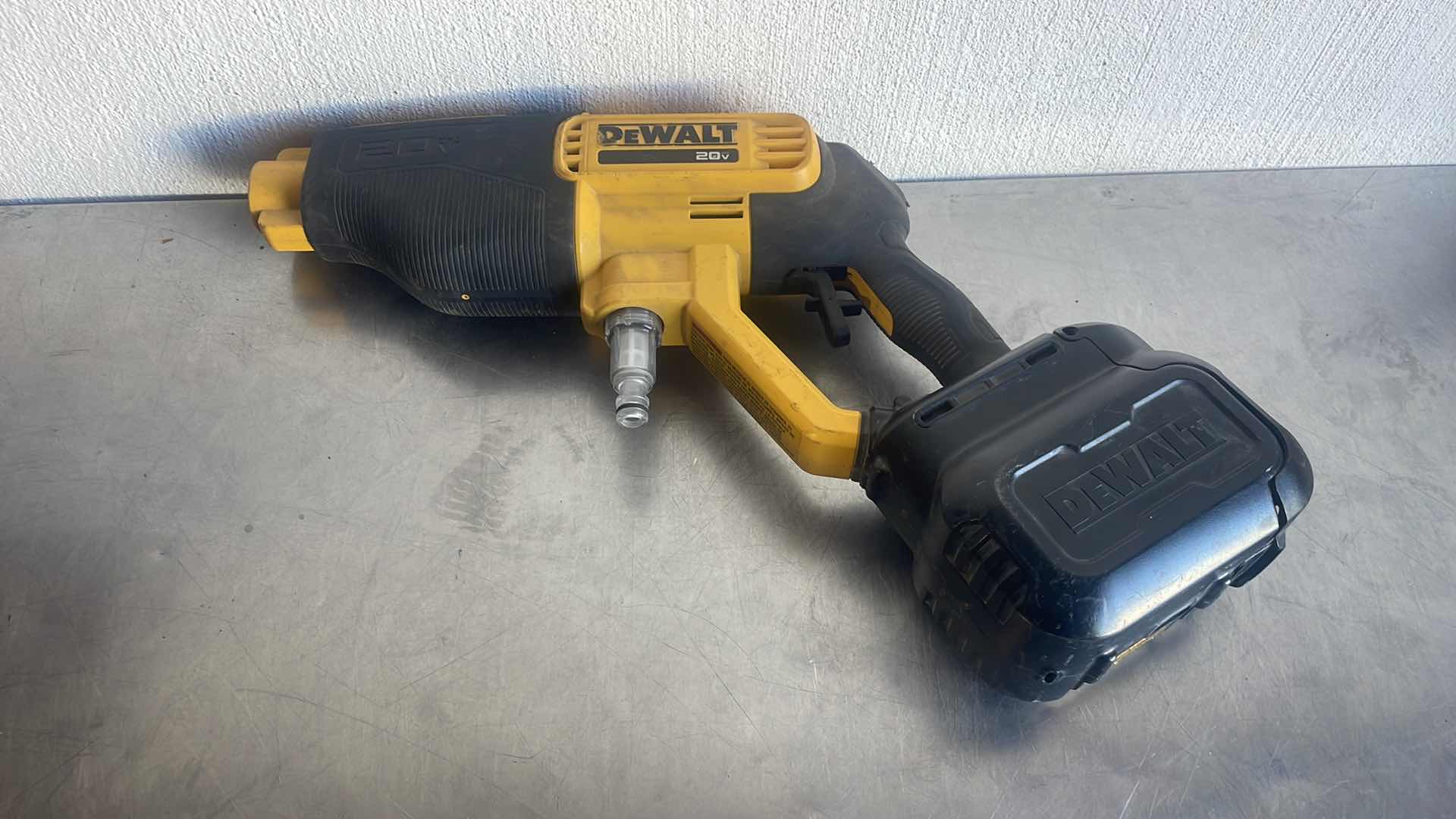 Photo 1 of DEWALT 20v DCPW550 POWER CLEANER