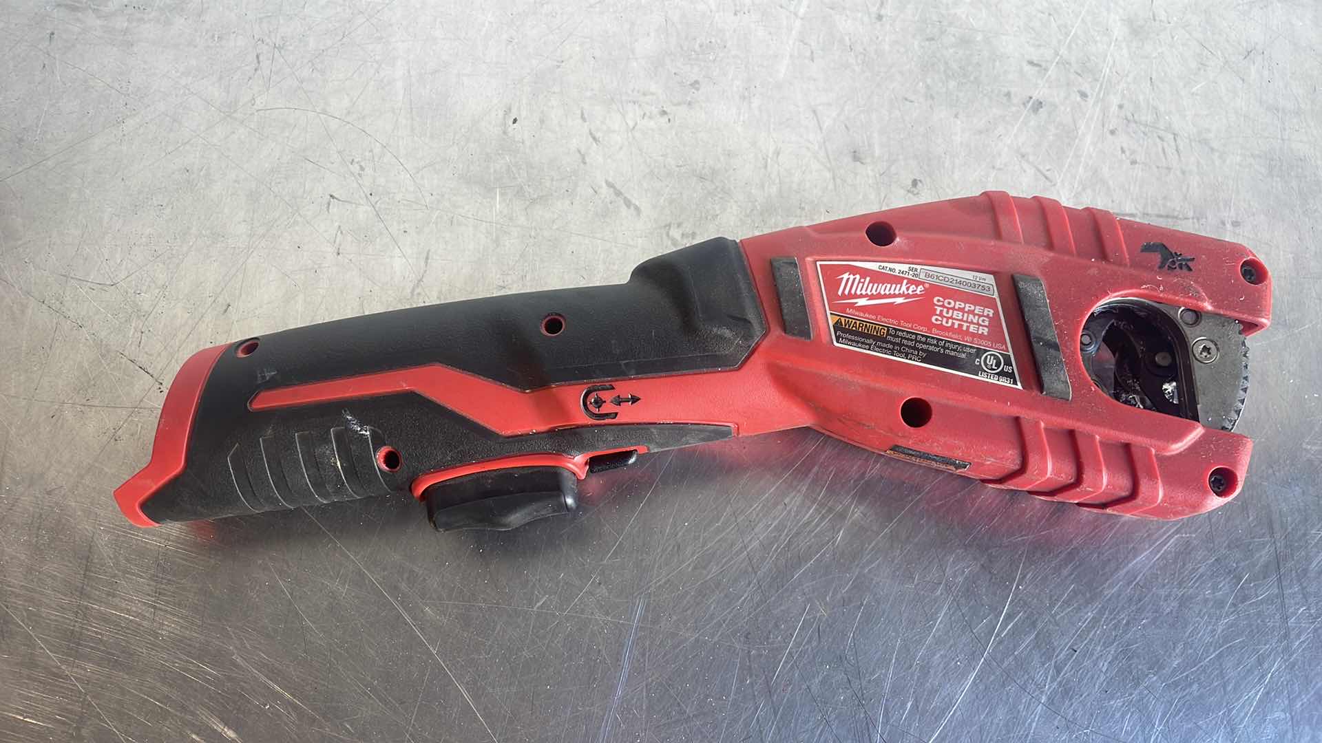 Photo 2 of MILWAUKEE M12 COPPER TUBING CUTTER