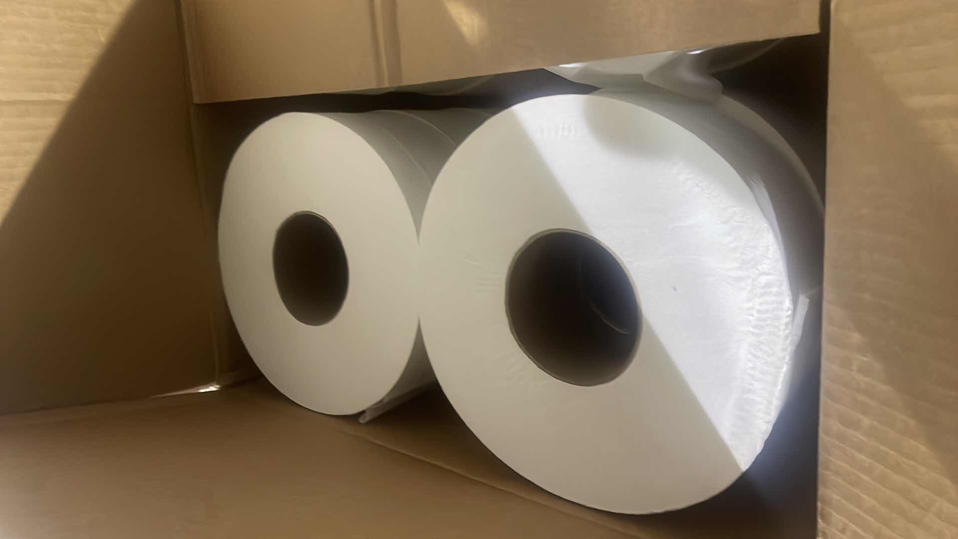 Photo 3 of JUMBO ROLL 2 PLY BATH TISSUE 1000’ PER ROLL 12 ROLLS