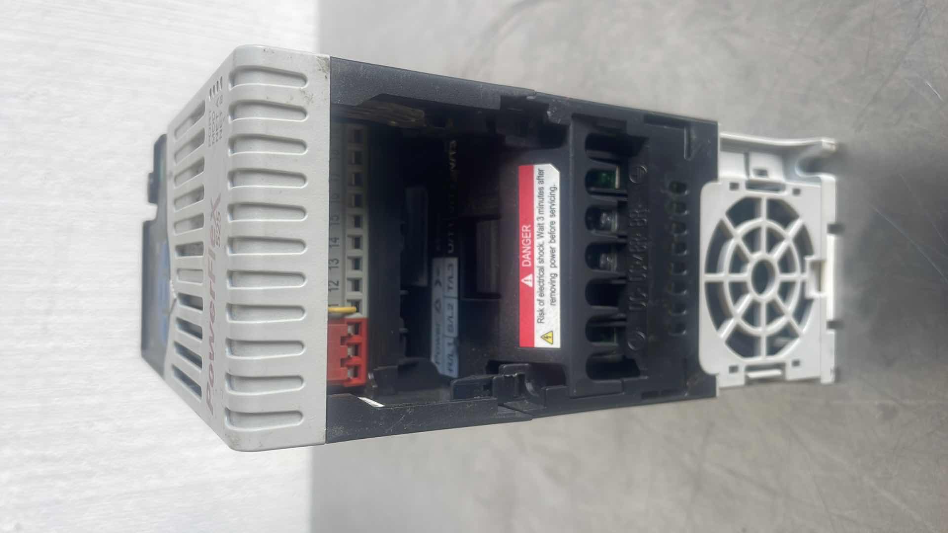 Photo 3 of ALLEN-BRADLEY POWERFLEX 525 0.4KW (0.5HP) AC DRIVE
CATALOG #: 25B-V2P5N104