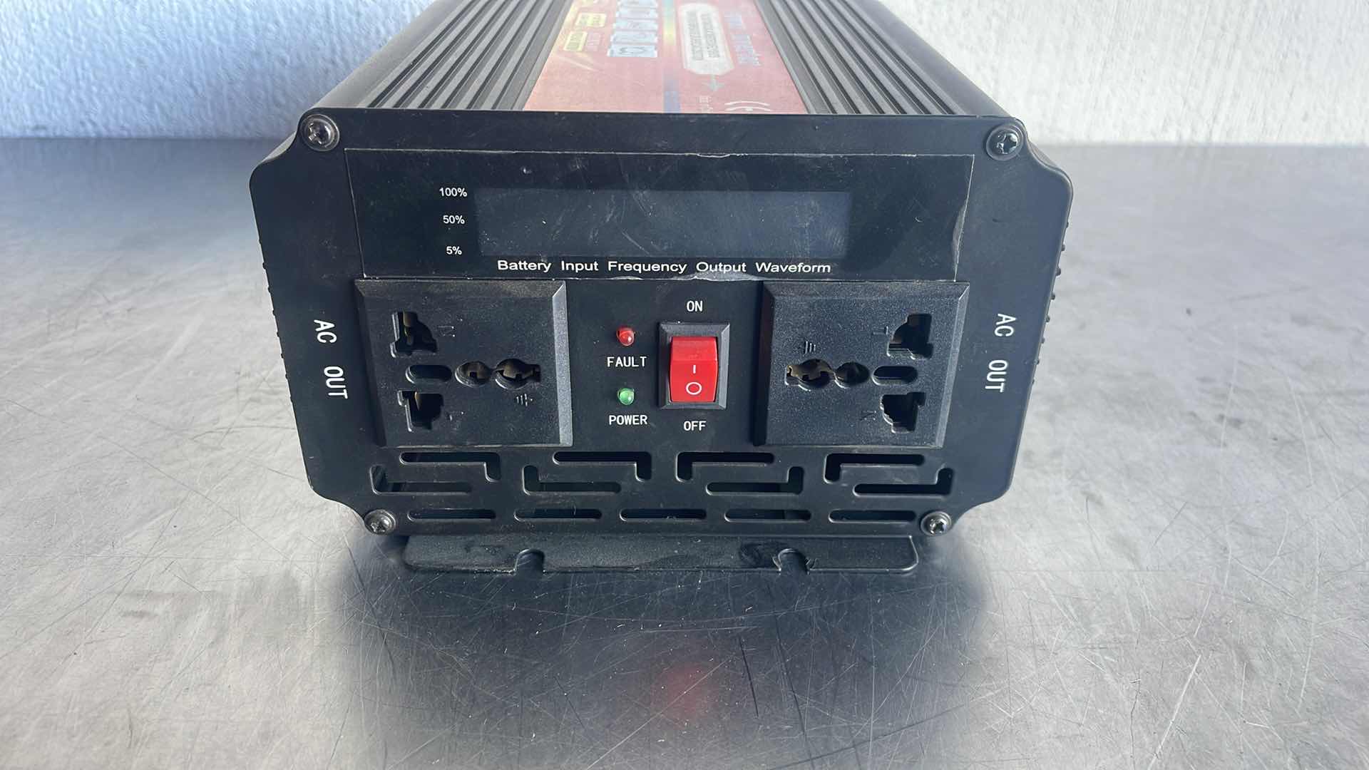 Photo 2 of SOLAR POWER CONVERTER,3000W DC 12V TO AC 220V-240V POWER INVERTER LCD DISPLAY INVERTER