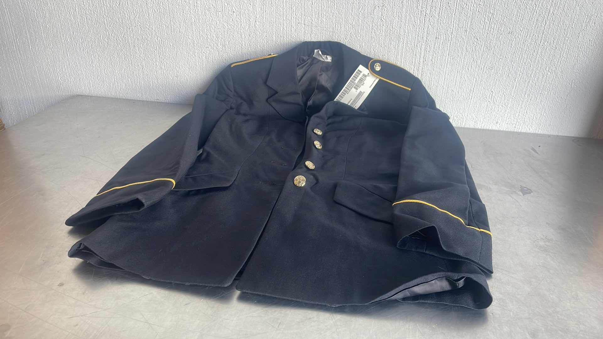 Photo 1 of SIZE 8 JUNIOR REGULAR US ARMY WOMEN'S ASU DRESS BLUE SERVICE
UNIFORM JACKET COAT