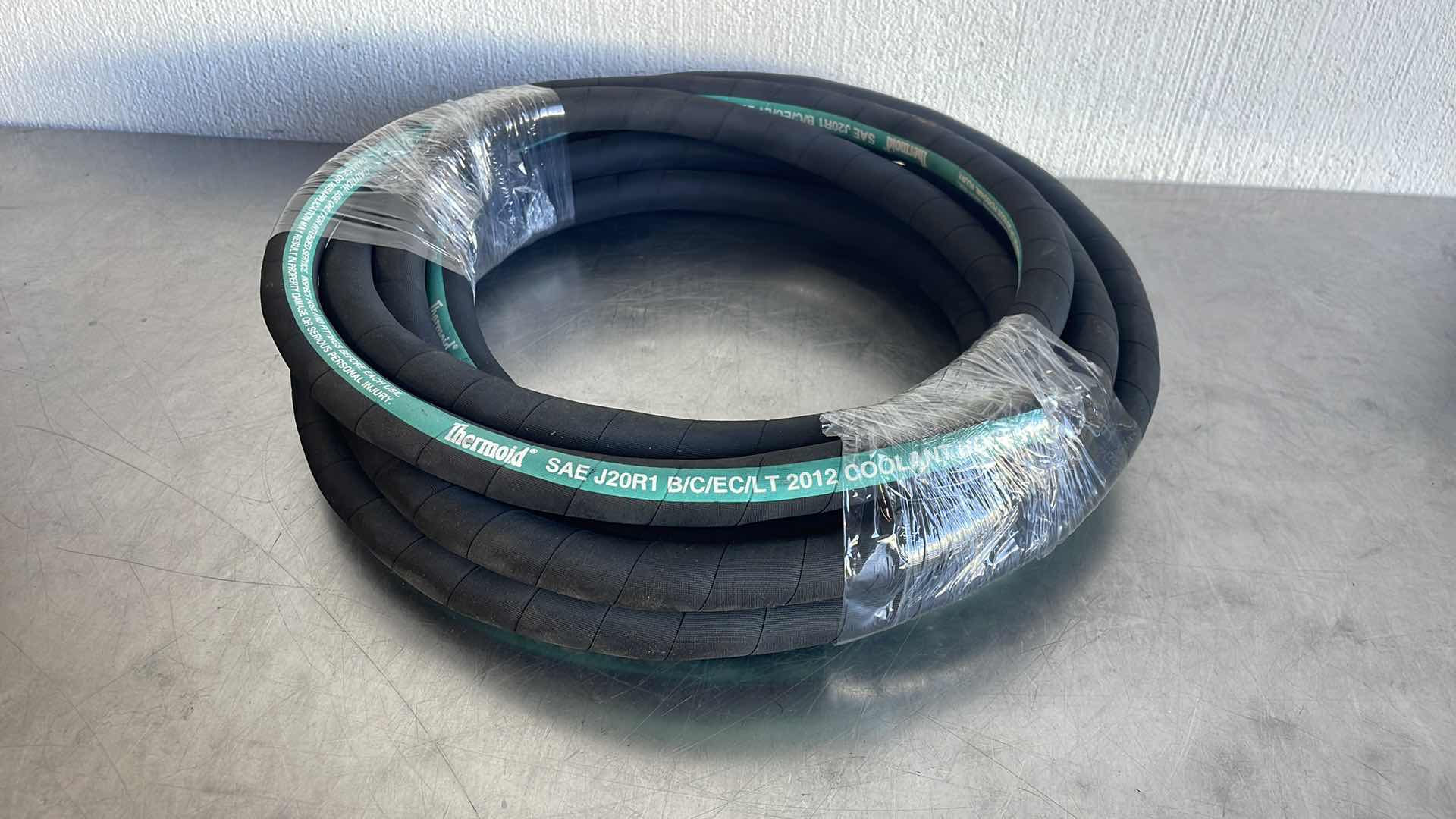 Photo 1 of 25 FT. THERMOID 2012 MADE IN USA 1/2"
COOLANT HOSE SAE 20R1 CLASS 7 & 8 TRUCKS