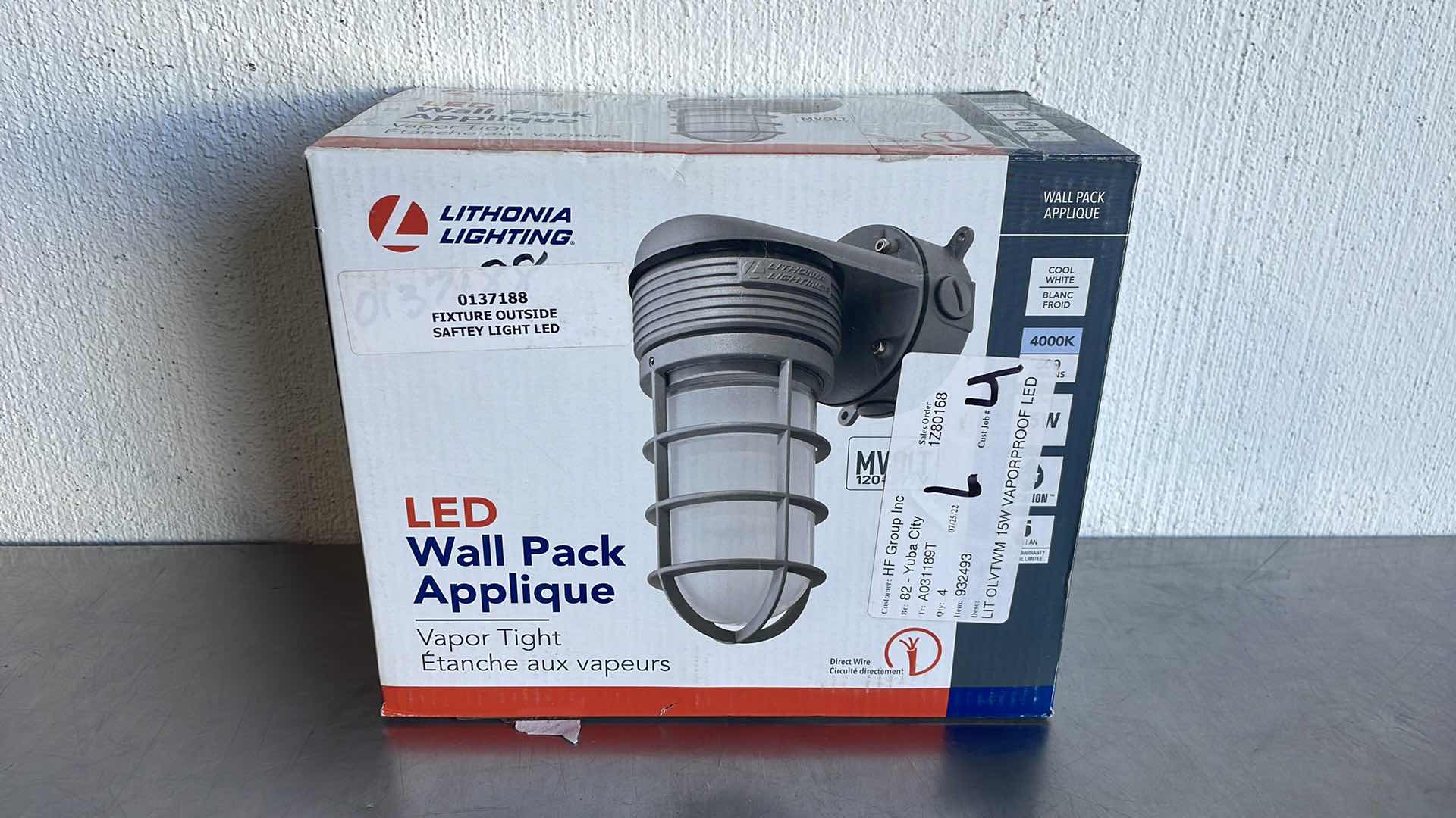 Photo 1 of LITHONIA LIGHTING OLVTWM M6 WALL MOUNT LED VAPOR TIGHT, 600 LUMENS, 4000K, 15 WATTS, 120 VOLTS, GRAY