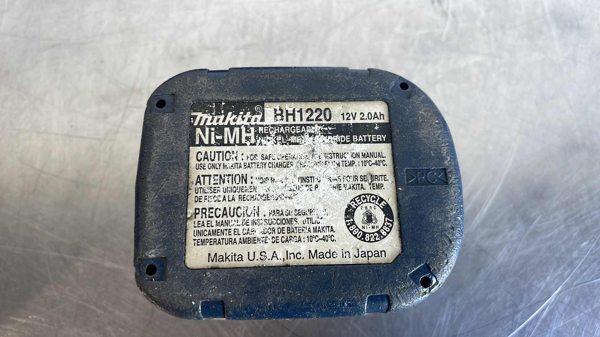 Photo 2 of MAKITA BH1220 NI-MH 12V BATTERY (2) W/ MAKITA DC18RC 7.2V-18V CHARGER