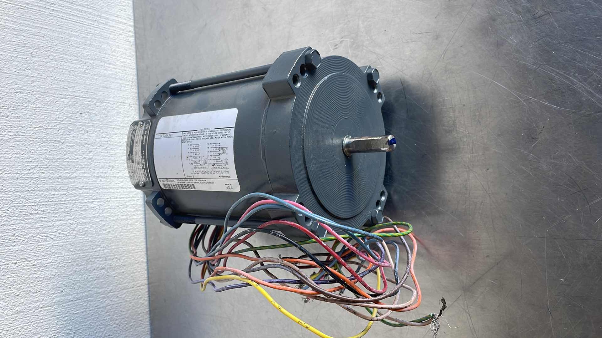 Photo 4 of GE MOTORS A-C EXPLOSION PROOF MOTOR 1/4 HP 230/460V 1725RPM 1.2-.6A