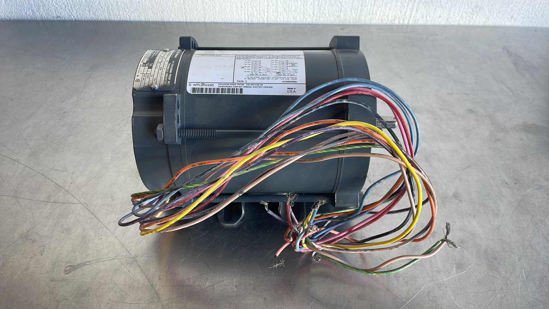 Photo 3 of GE MOTORS A-C EXPLOSION PROOF MOTOR 1/4 HP 230/460V 1725RPM 1.2-.6A