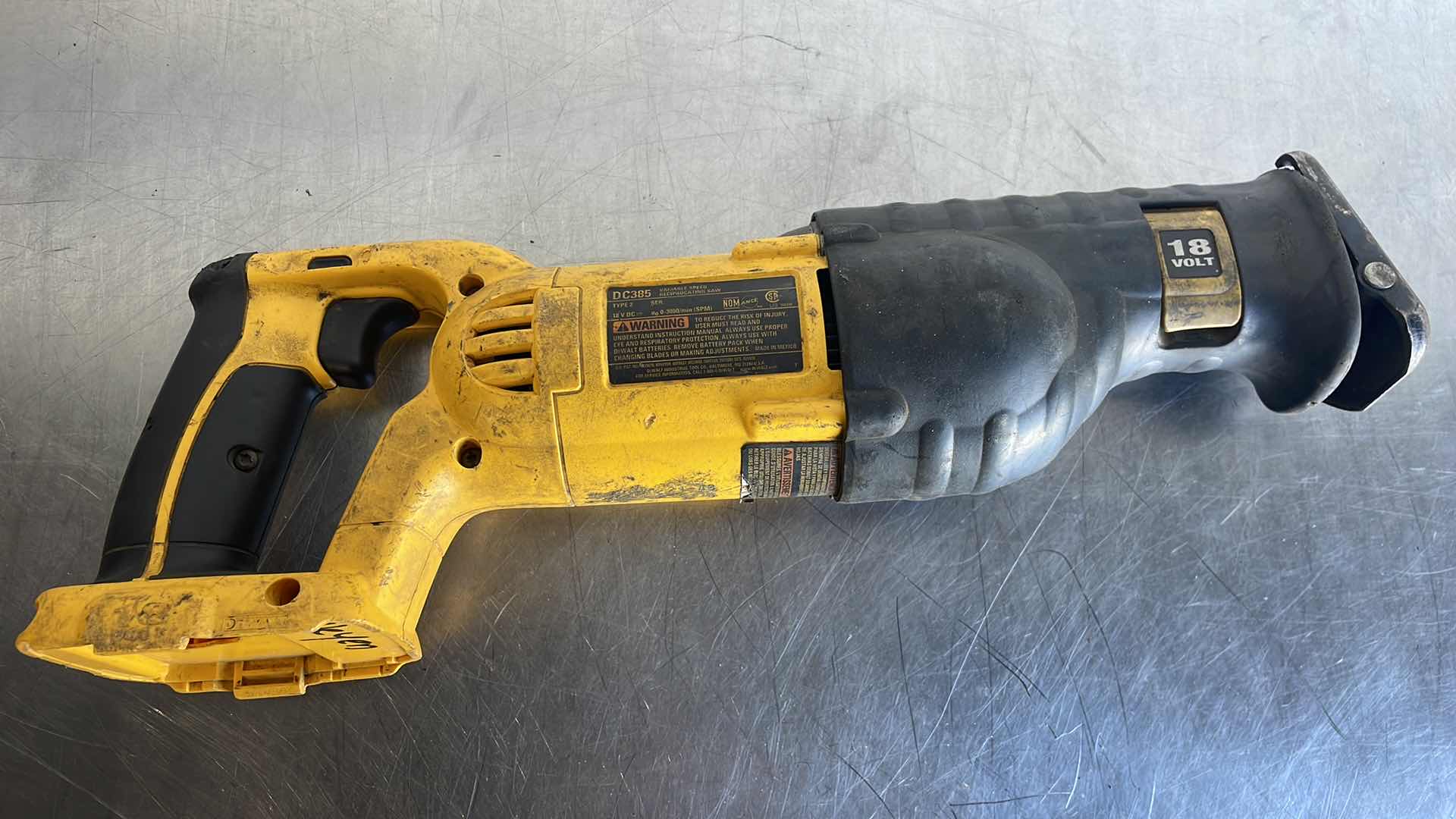 Photo 4 of DEWALT 18V XRP 1/2” CORDLESS DRILL/DRIVER/HAMMERDRILL DCD950 & DEWALT 18V VARIABLE SPEED RECIPROCATING SAW DC385