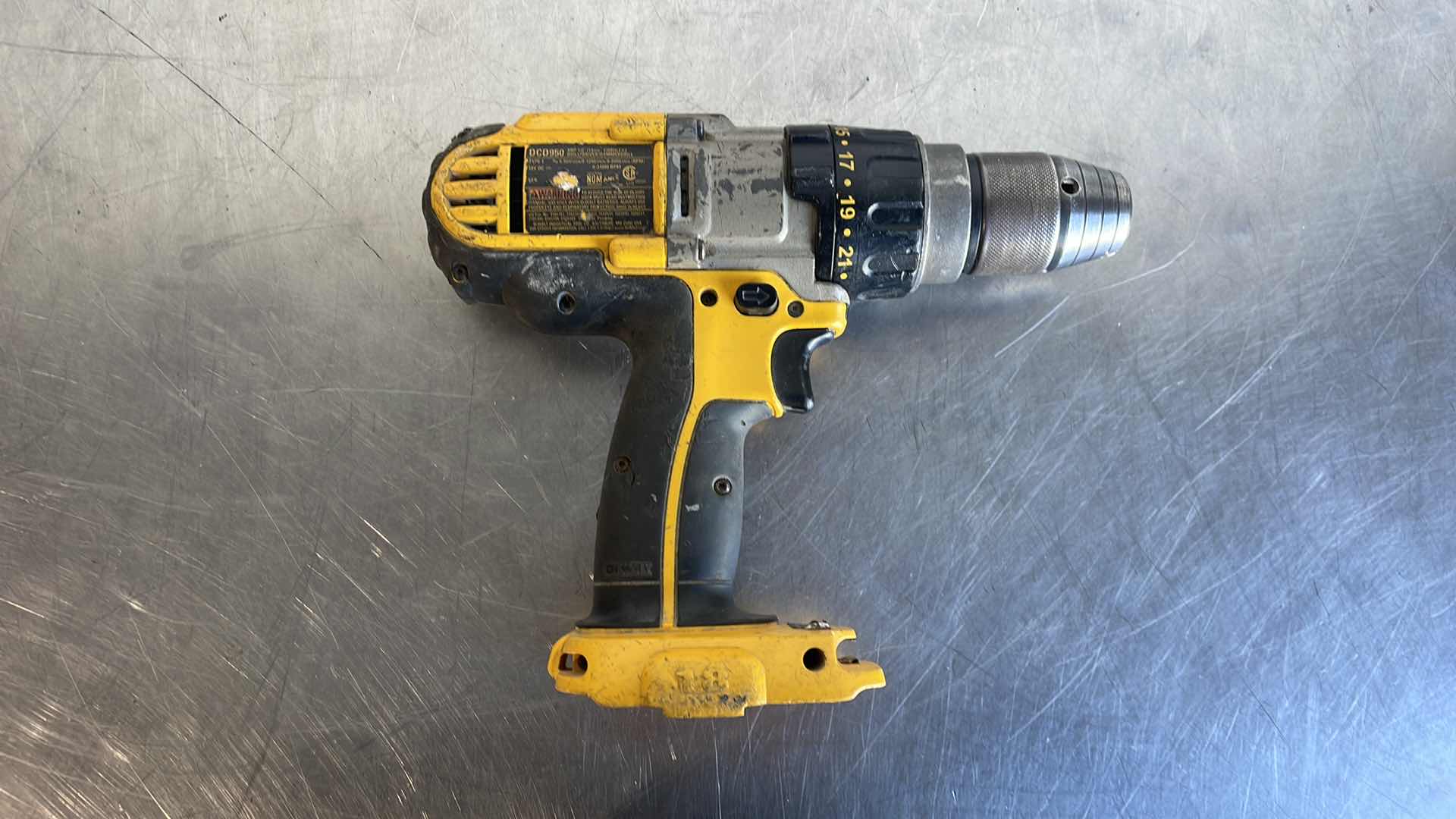 Photo 6 of DEWALT 18V XRP 1/2” CORDLESS DRILL/DRIVER/HAMMERDRILL DCD950 & DEWALT 18V VARIABLE SPEED RECIPROCATING SAW DC385