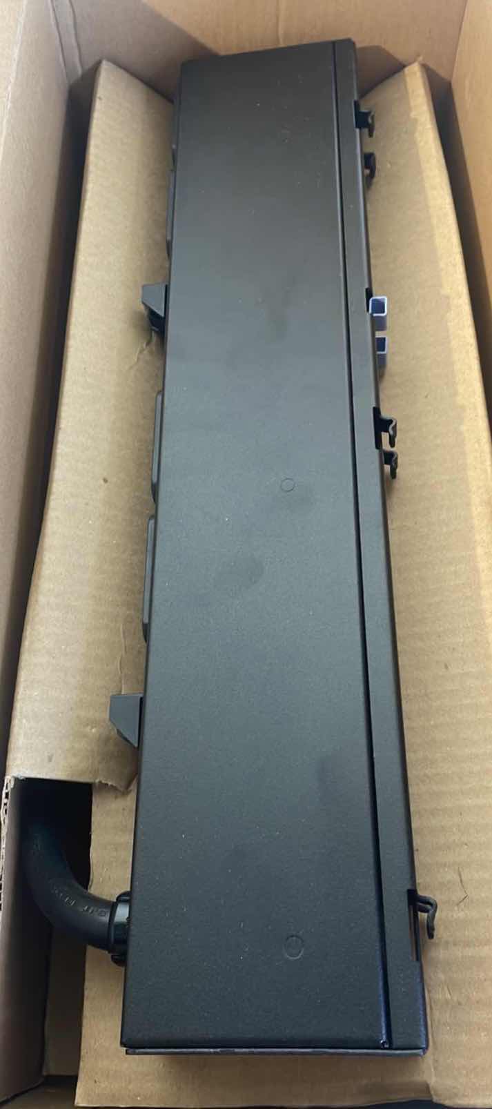 Photo 1 of DELL RAPID POWER POWER DISTRIBUTION UNIT PDU 200/240 VOLT AP6031