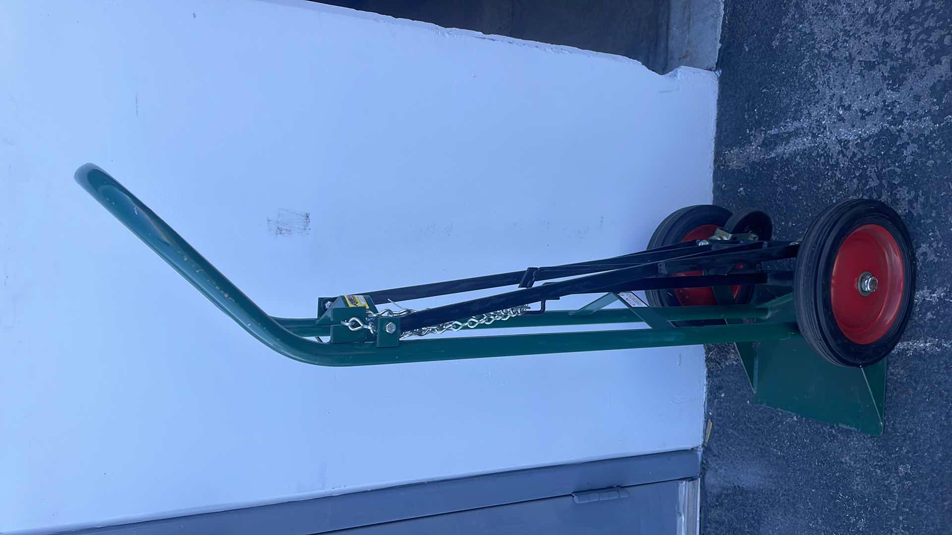 Photo 1 of ANTHONY WELDED PRODUCTS FOLDABLE REAR ASSEMBLY CYLINDER CART, 9-1/2" D | 6114