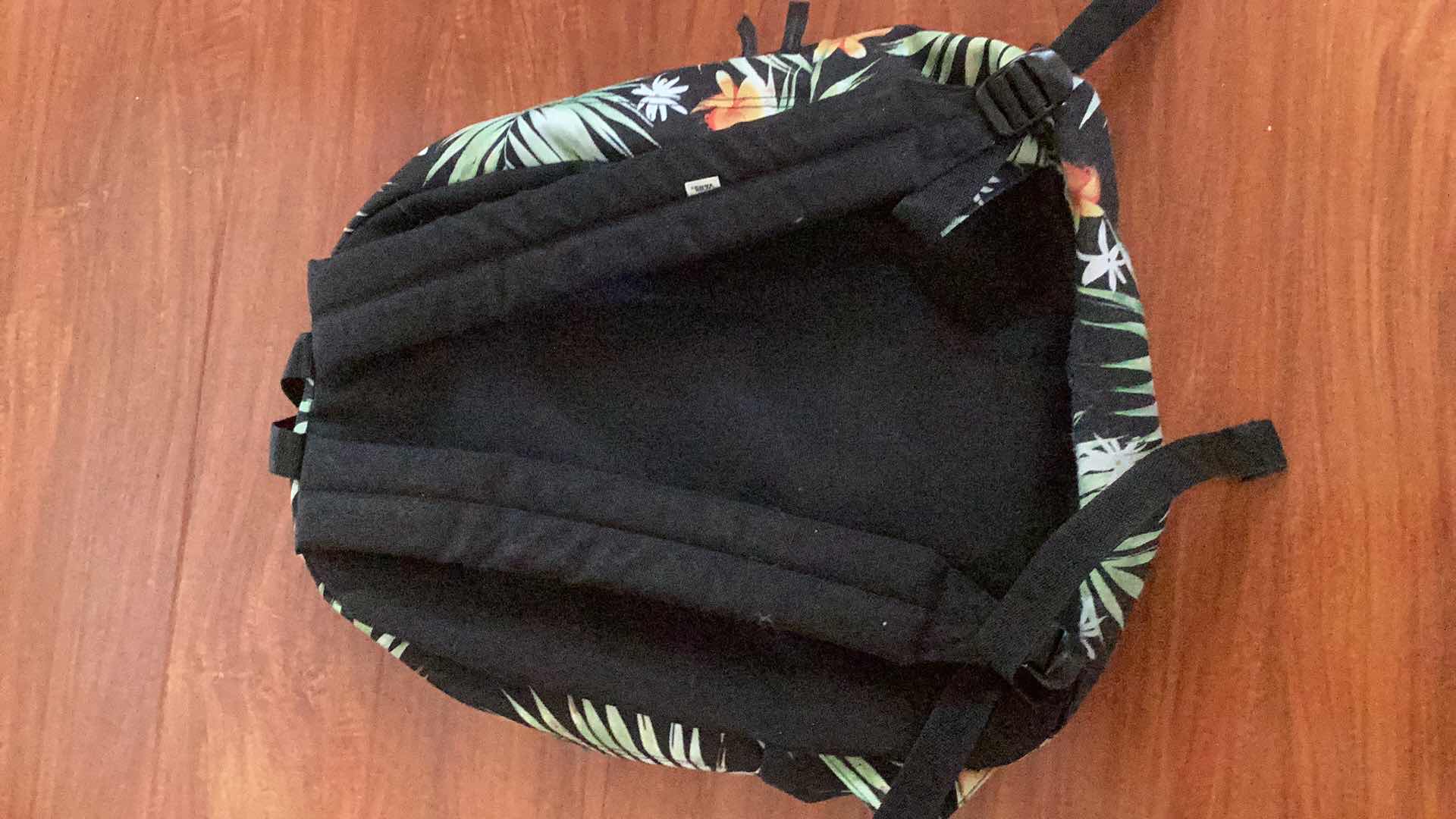 Photo 2 of VANS OFF THE WALL BACKPACK