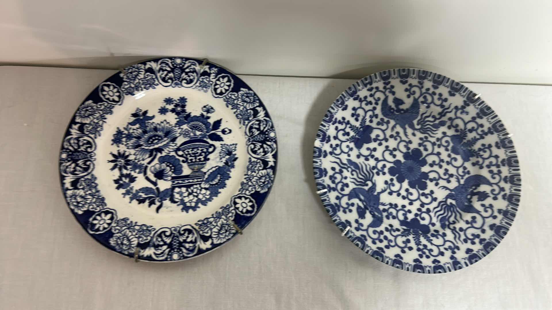 Photo 4 of 6 PIECE BLUE AND WHITE PORCELAIN ASSORTMENT