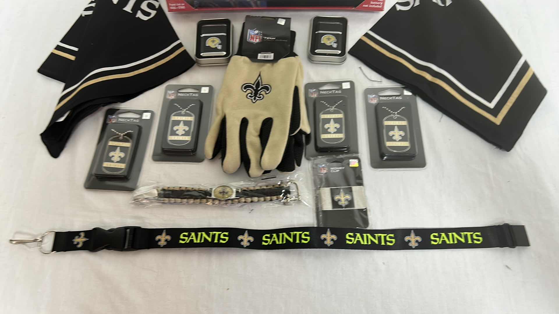 Photo 6 of NFL FAN GEAR SAINTS