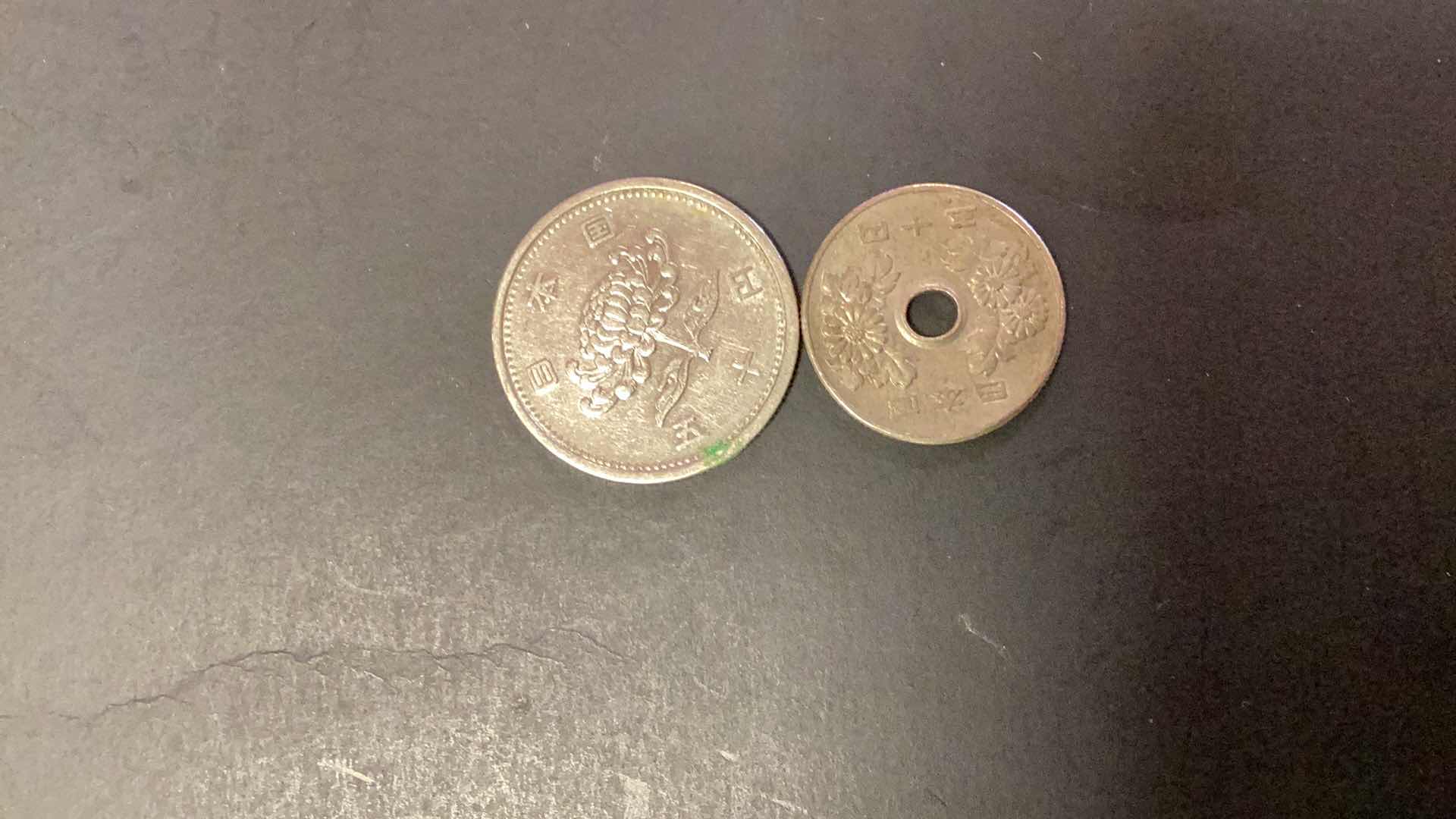 Photo 1 of 1955-58 JAPAN 50 YEN AND 1989 JAPAN 50 YEN COINS