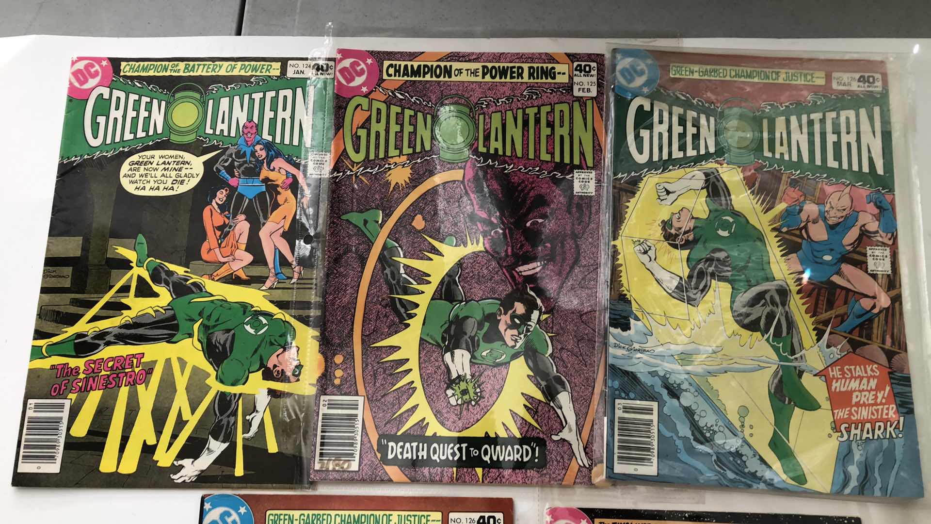 Photo 2 of DC COMICS GREEN LANTERN #124,125,126,127