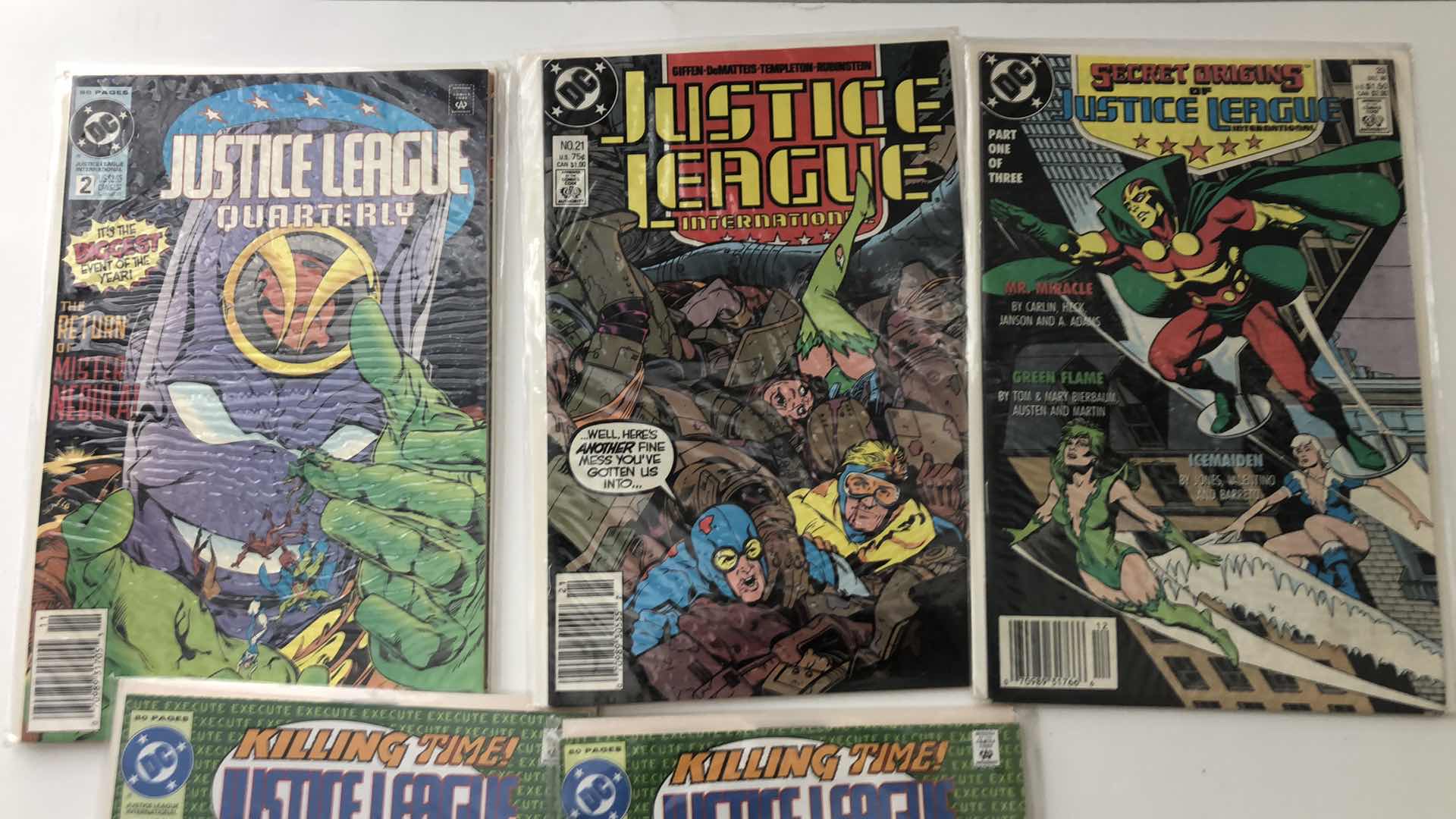 Photo 2 of DC JUSTICE LEAGUE COMICS