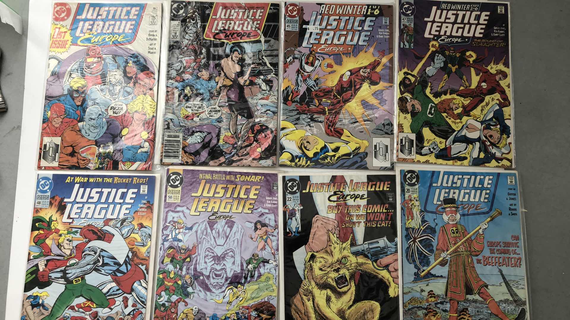 Photo 1 of DC JUSTICE LEAGUE INTERNATIONAL COMICS