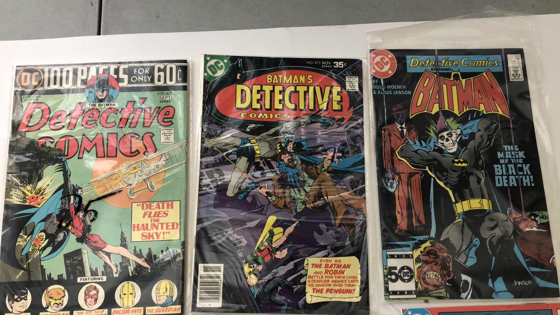 Photo 2 of DC DETECTIVE COMICS BATMAN #442,473,553,554,555,556