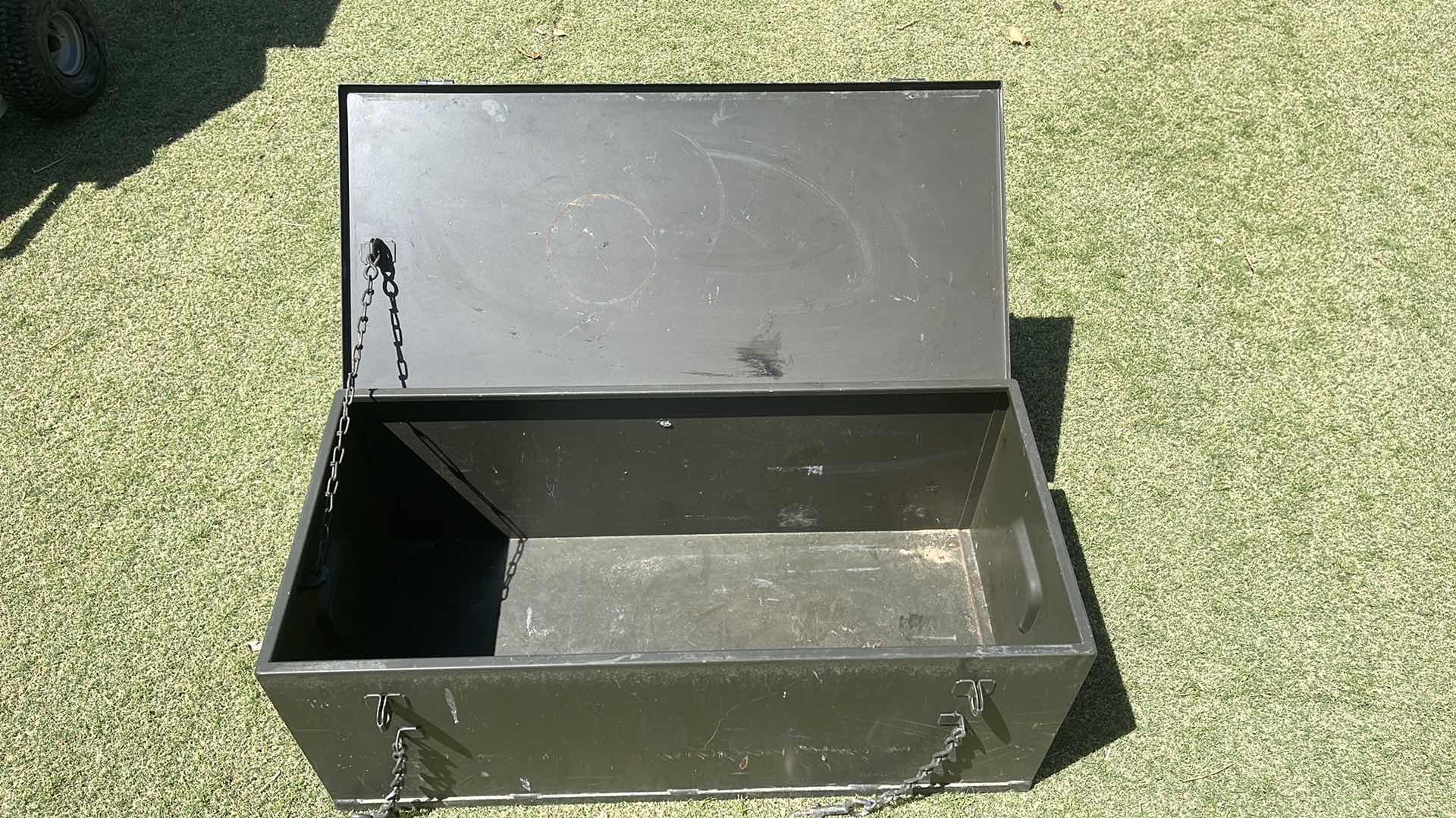 Photo 4 of MILITARY AMMO CHEST
29 X 14 X 11