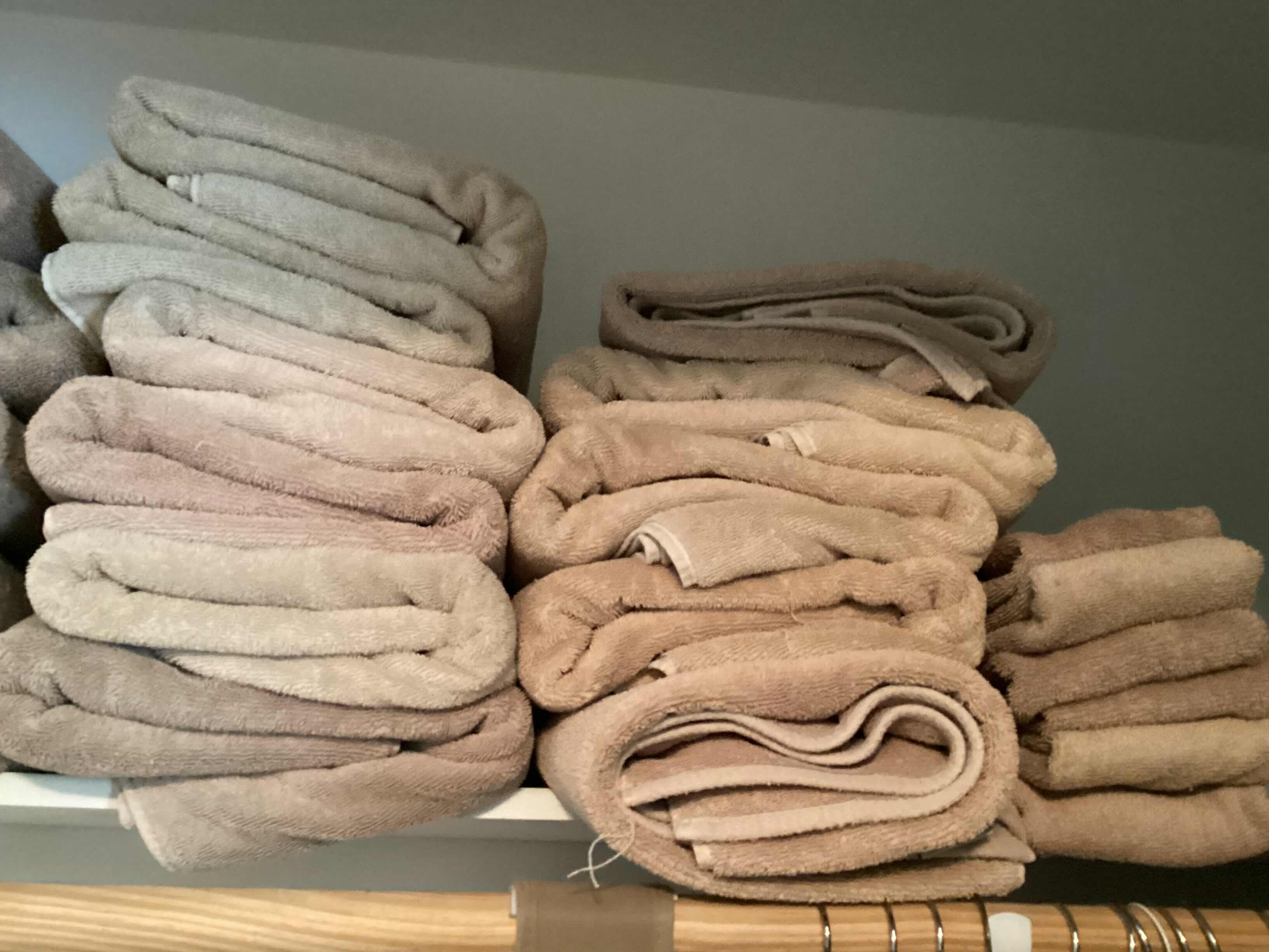 Photo 1 of COLLECTION OF LARGE BATH TOWELS