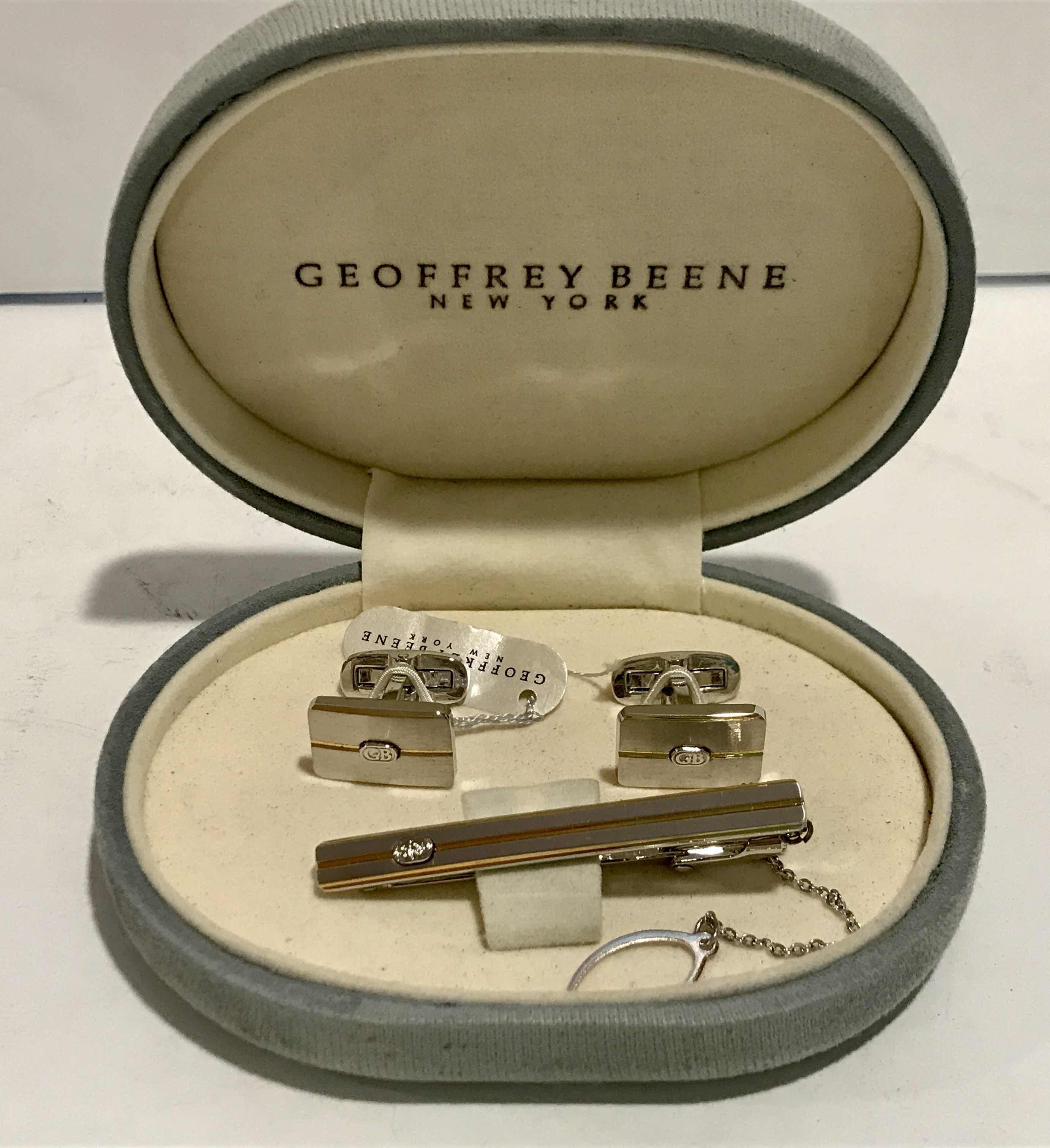 Photo 1 of GEOFFREY BEENE NEW YOrk MENS CUFFLINKS