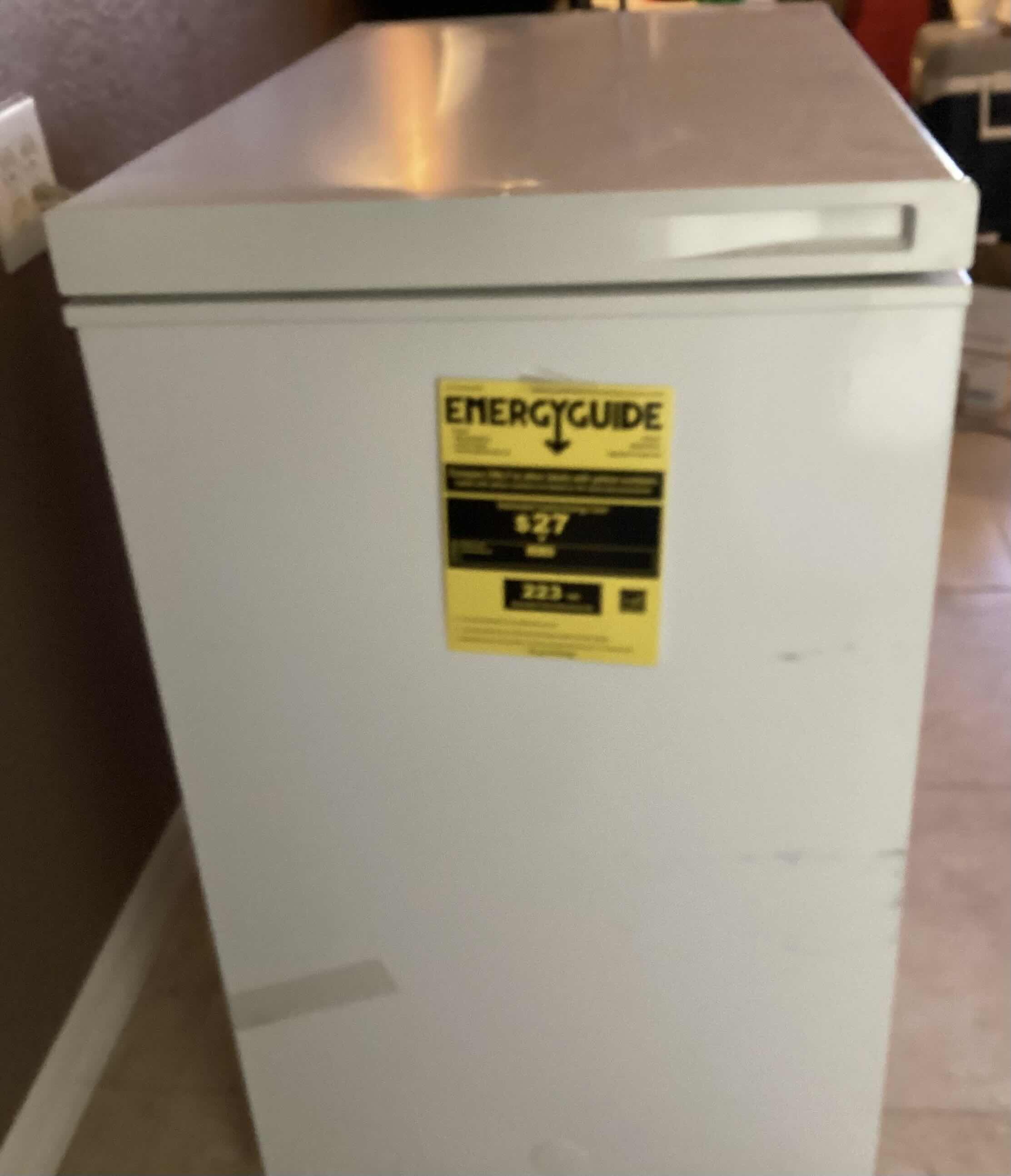 Photo 2 of HISENSE HOUSEHOLD FREEZER