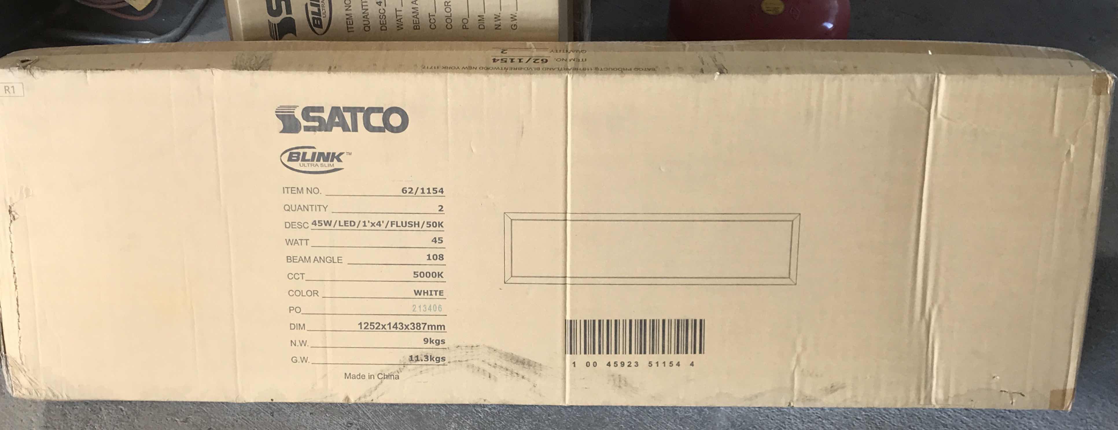 Photo 3 of NIB SATCO 62-1154 BLINK 45W 12”x48” SURFACE MOUNT LED LIGHT