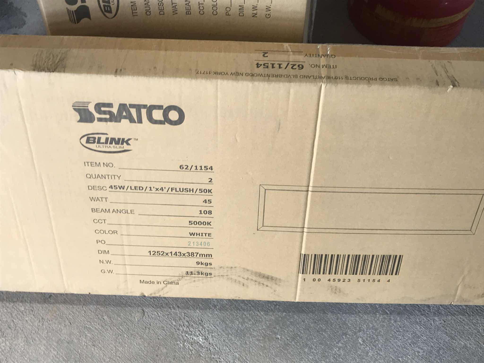 Photo 3 of NIB SATCO 62-1154 BLINK 45W 12”x48” SURFACE MOUNT LED LIGHT