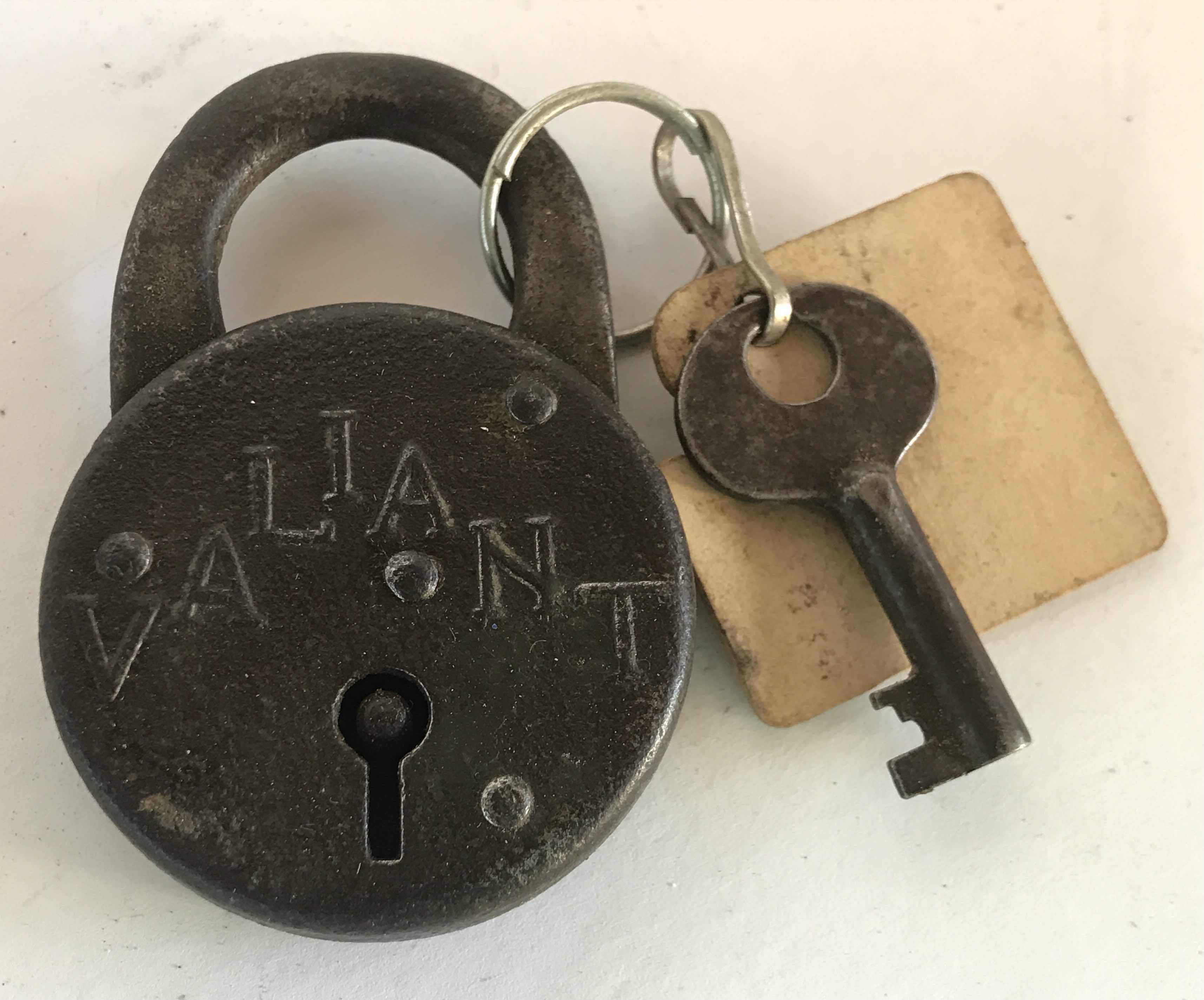 Photo 1 of ANTIQUE VALIANT LEVER PADLOCK W/ KEY