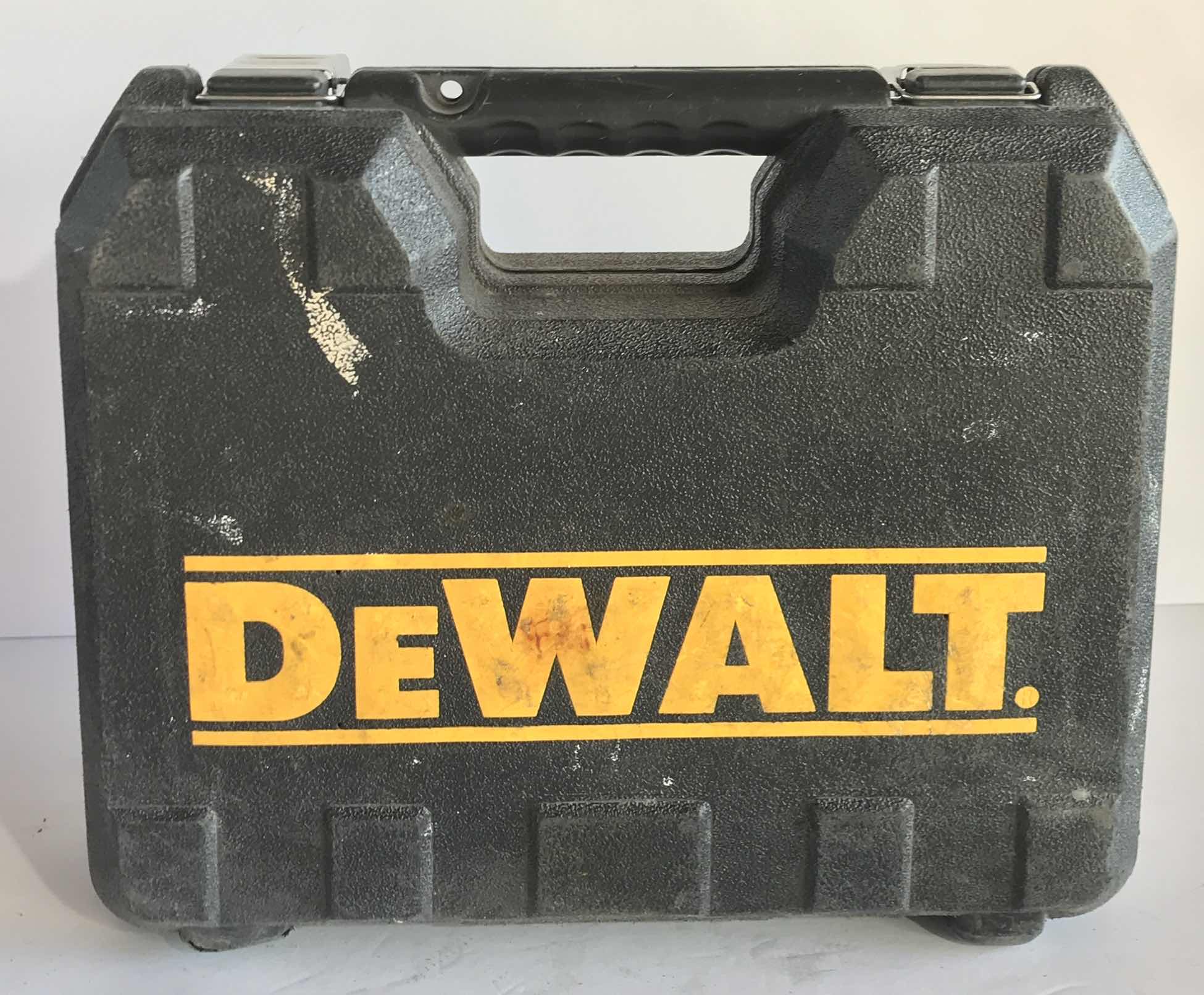 Photo 1 of DEWALT DW960 RIGHT ANGLE DRILL IN CASE