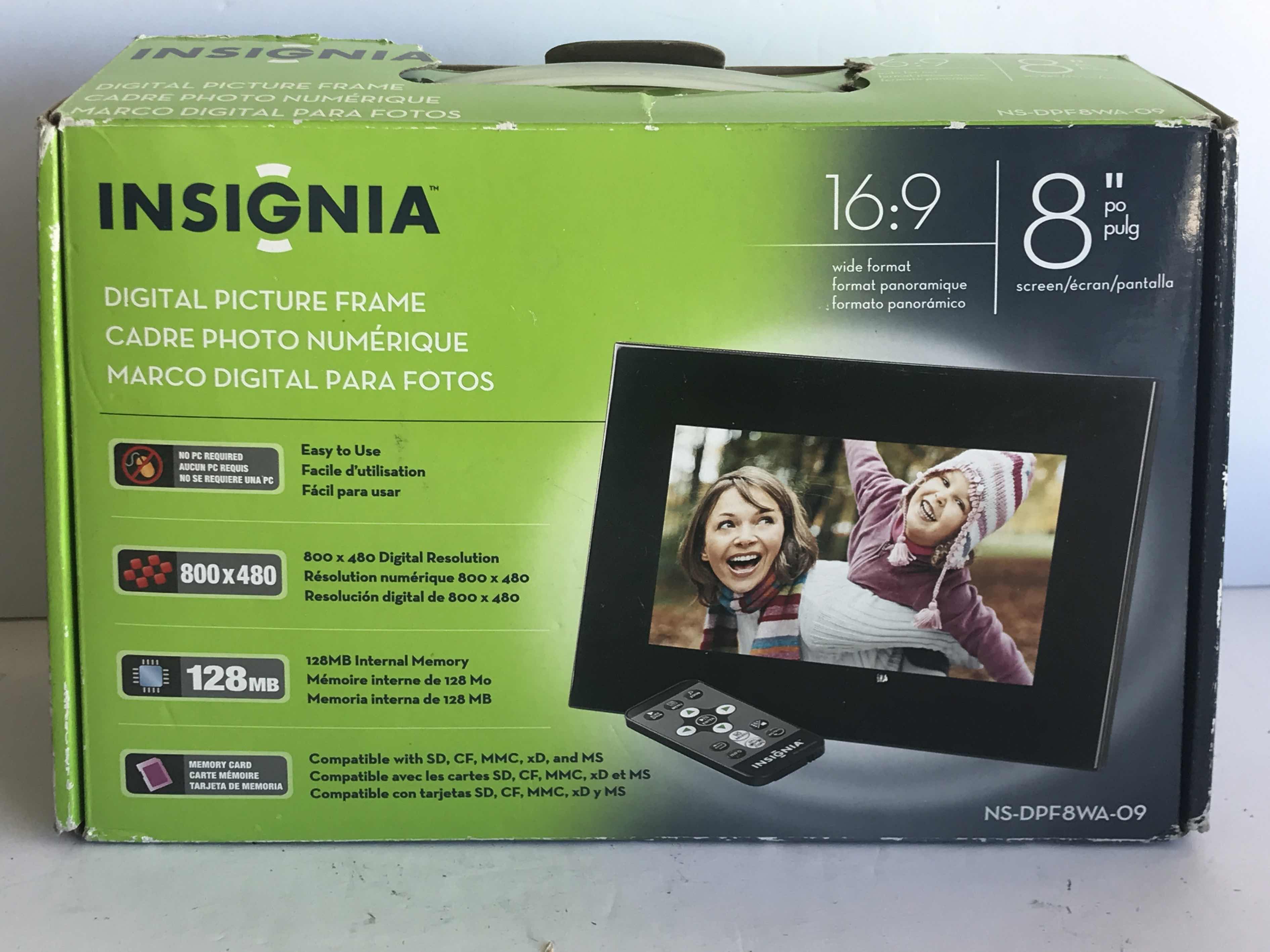 Photo 1 of INSIGNIA DIGITAL PICTURE FRAME NIB