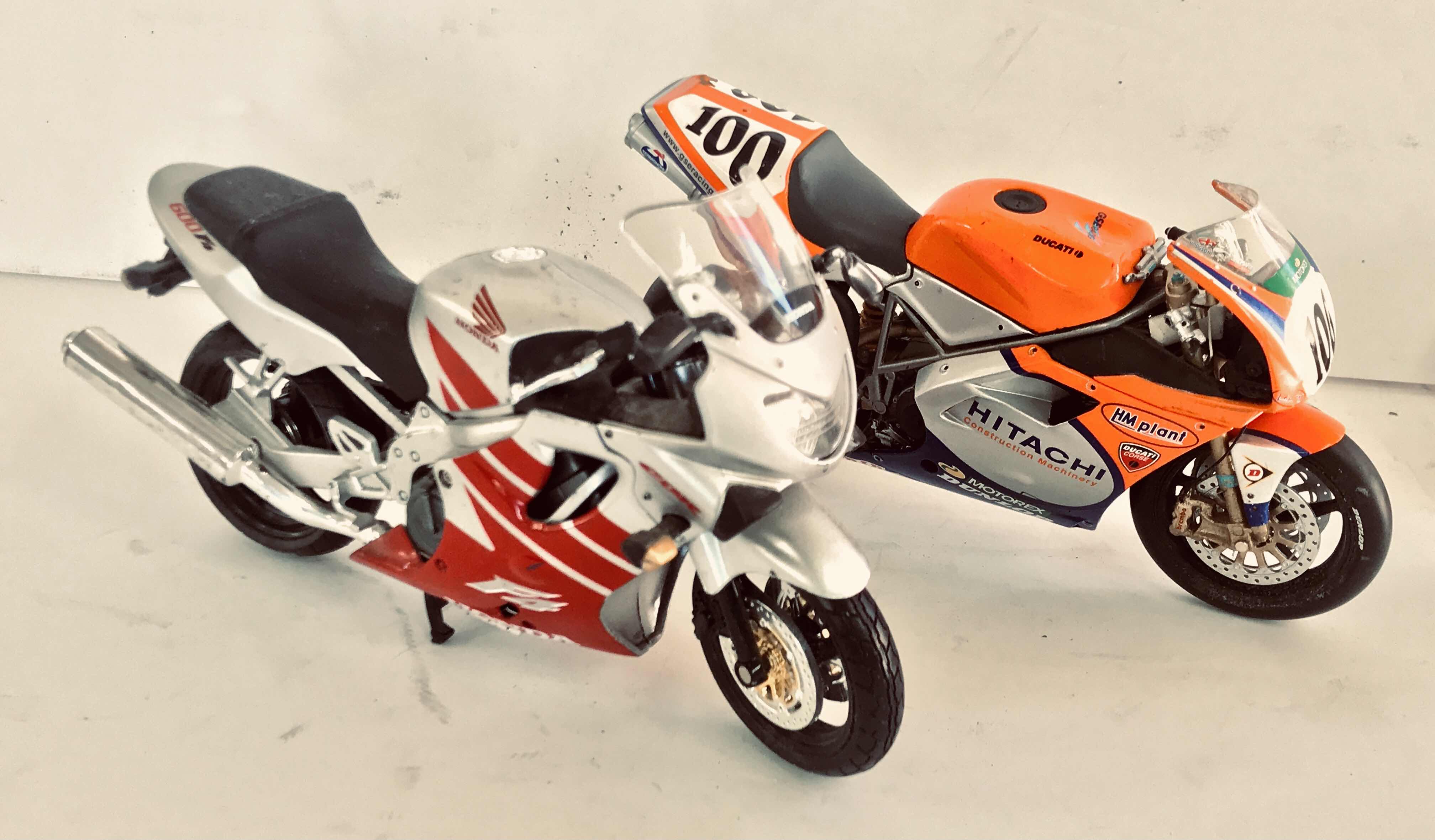 Photo 2 of COLLECTION OF DIE CAST 1:5 SCALE MOTORCYCLES